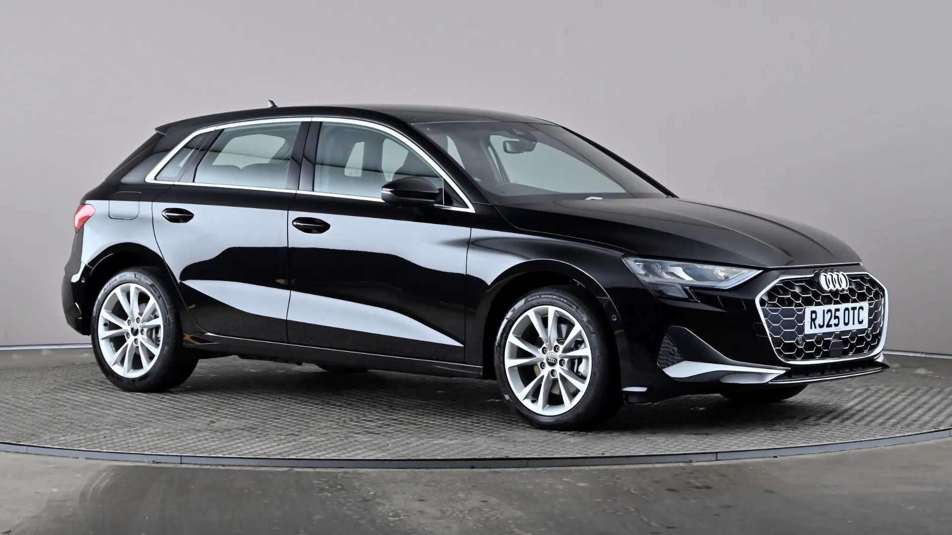 A 2025 AUDI A3 40 TFSI e Sport S Tronic A 2025 AUDI A3 40 TFSI e Sport S Tronic