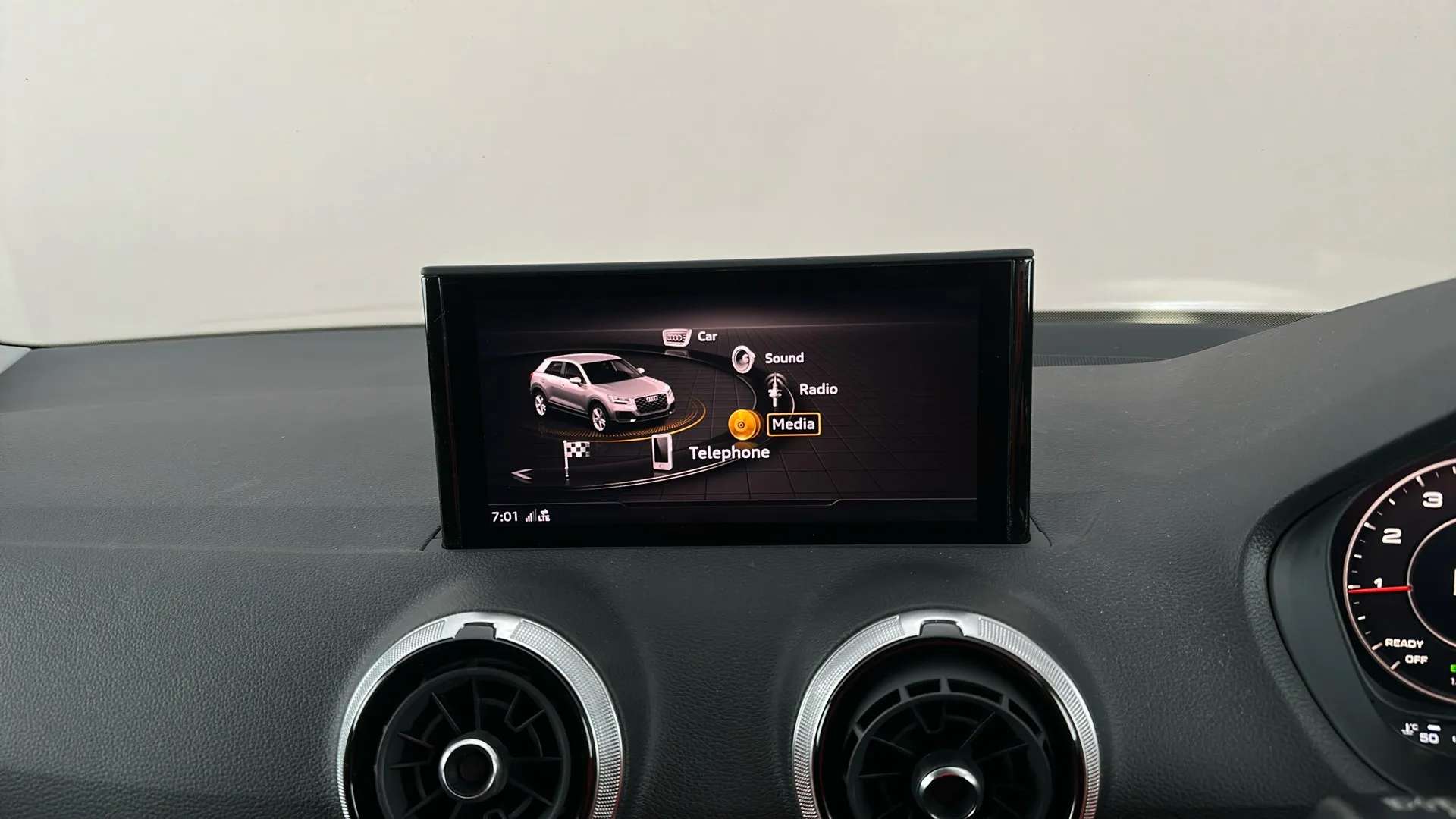 2022 AUDI Q2 2022 AUDI Q2