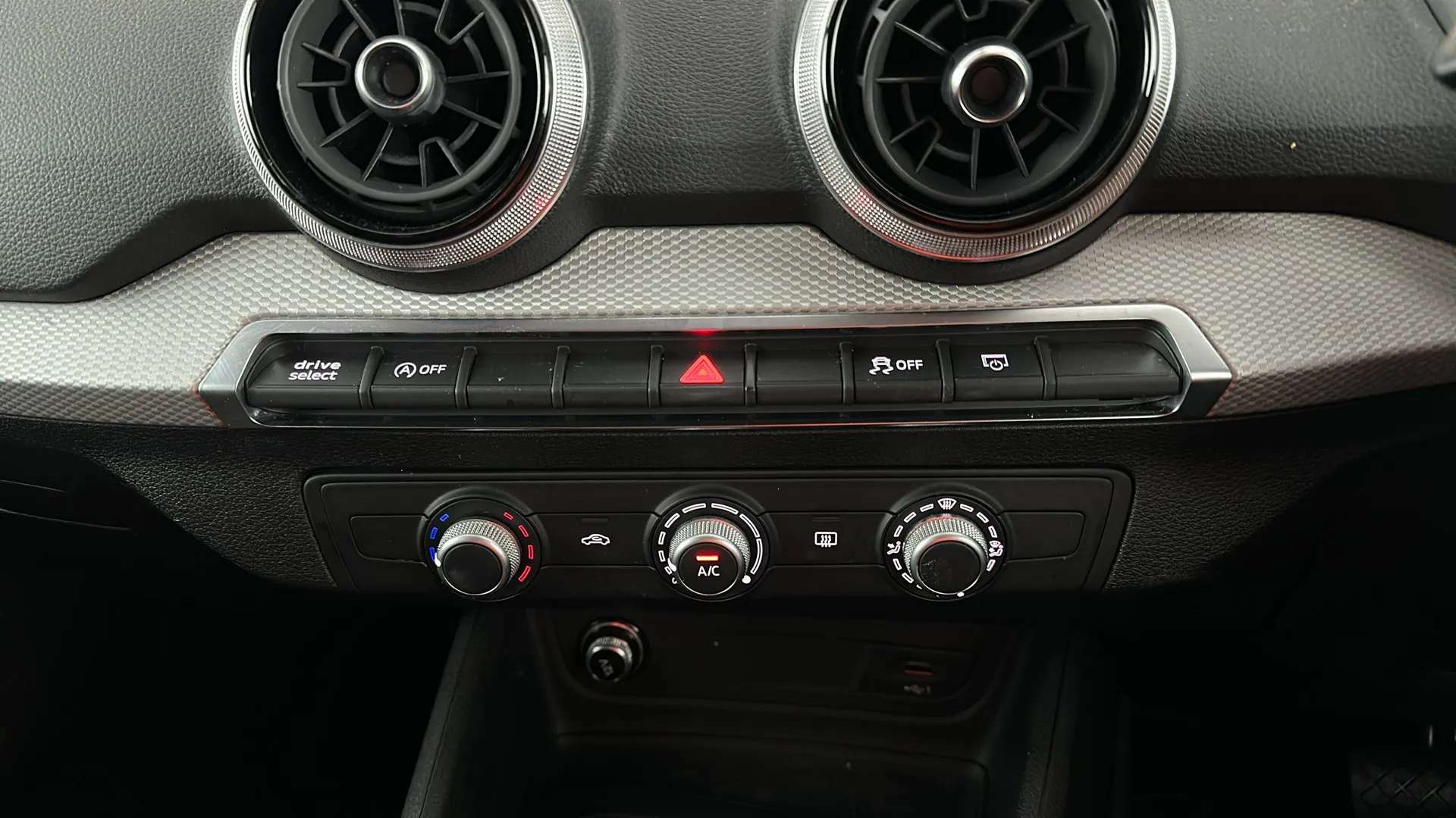 2022 AUDI Q2 2022 AUDI Q2