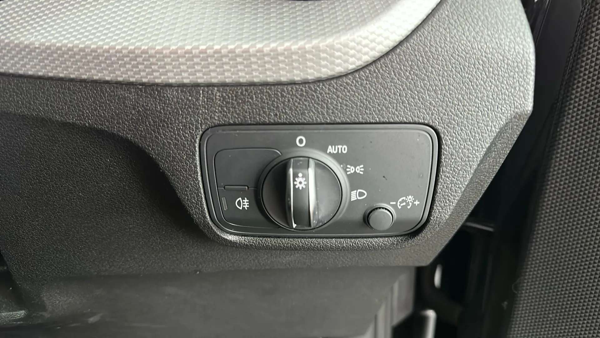 2022 AUDI Q2 2022 AUDI Q2