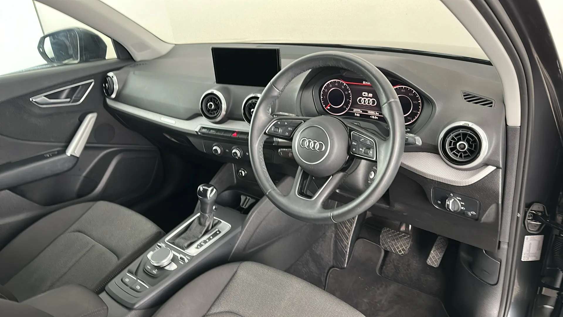 2022 AUDI Q2 2022 AUDI Q2