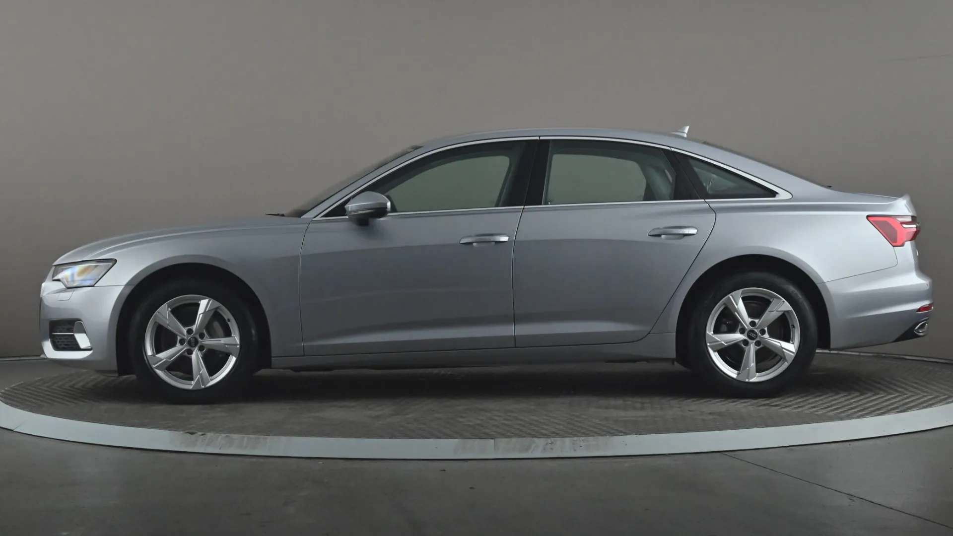 A 2022 AUDI A6 40 TFSI Sport S Tronic A 2022 AUDI A6 40 TFSI Sport S Tronic