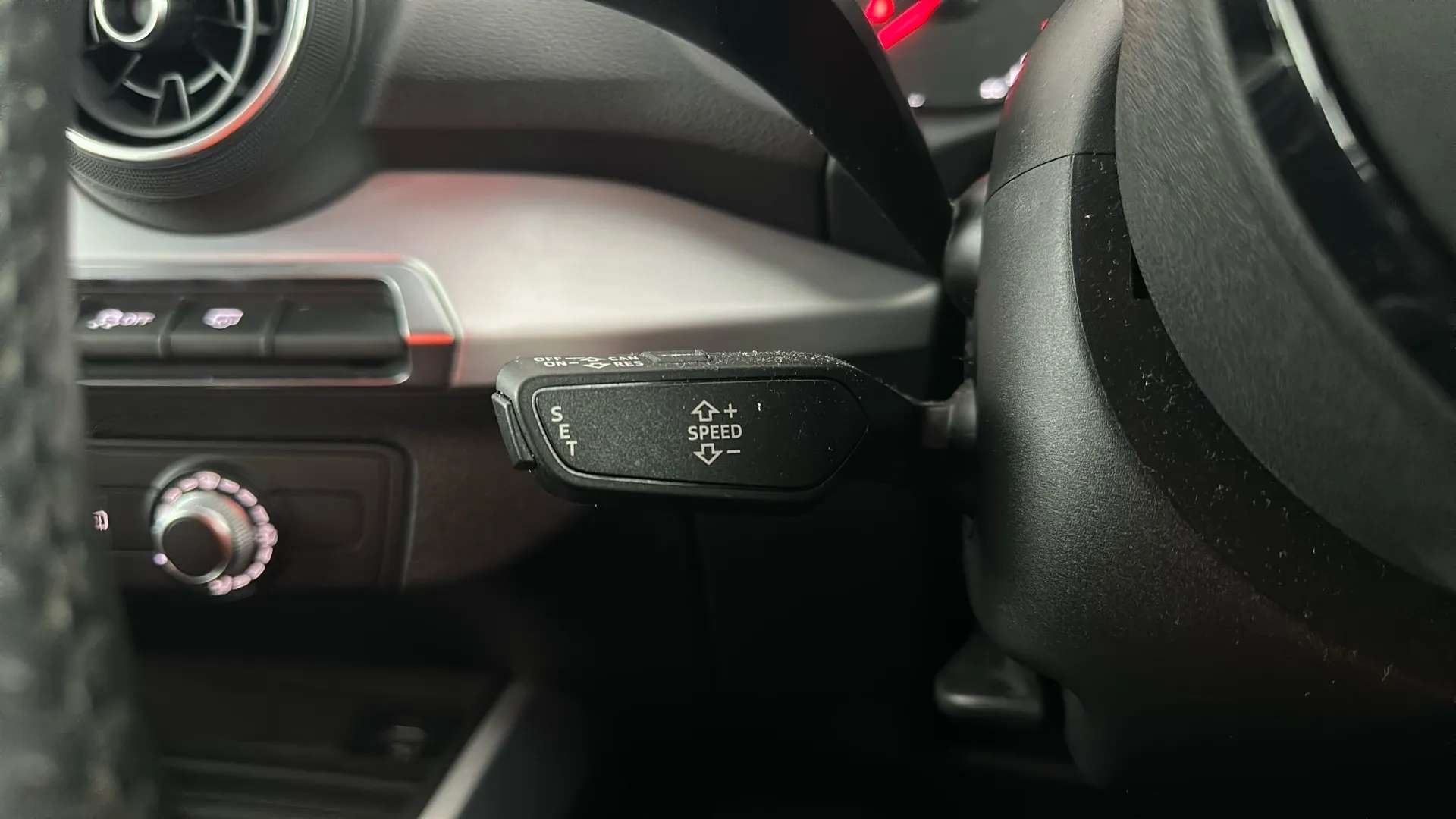 2020 AUDI Q2 2020 AUDI Q2