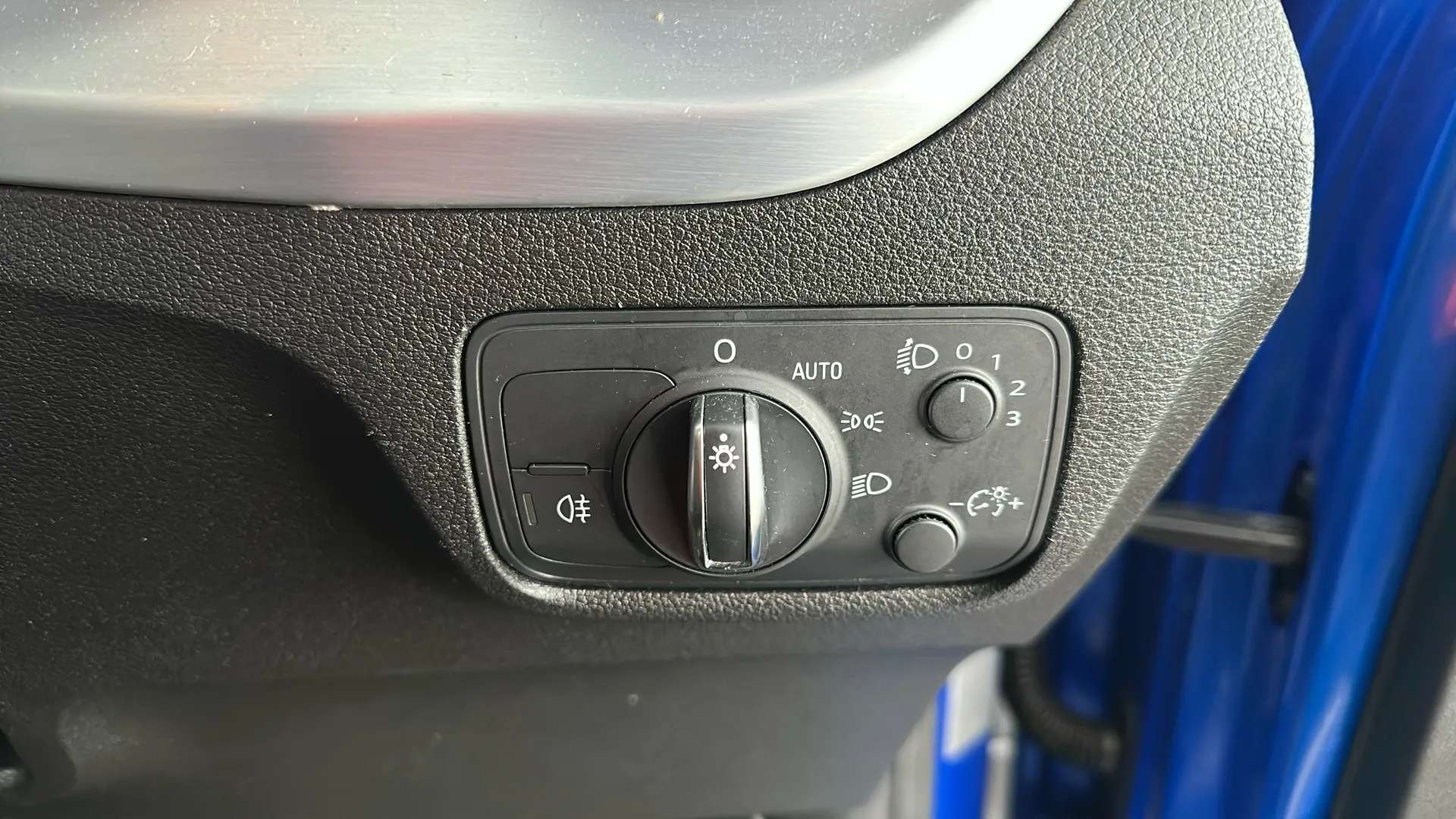 2020 AUDI Q2 2020 AUDI Q2