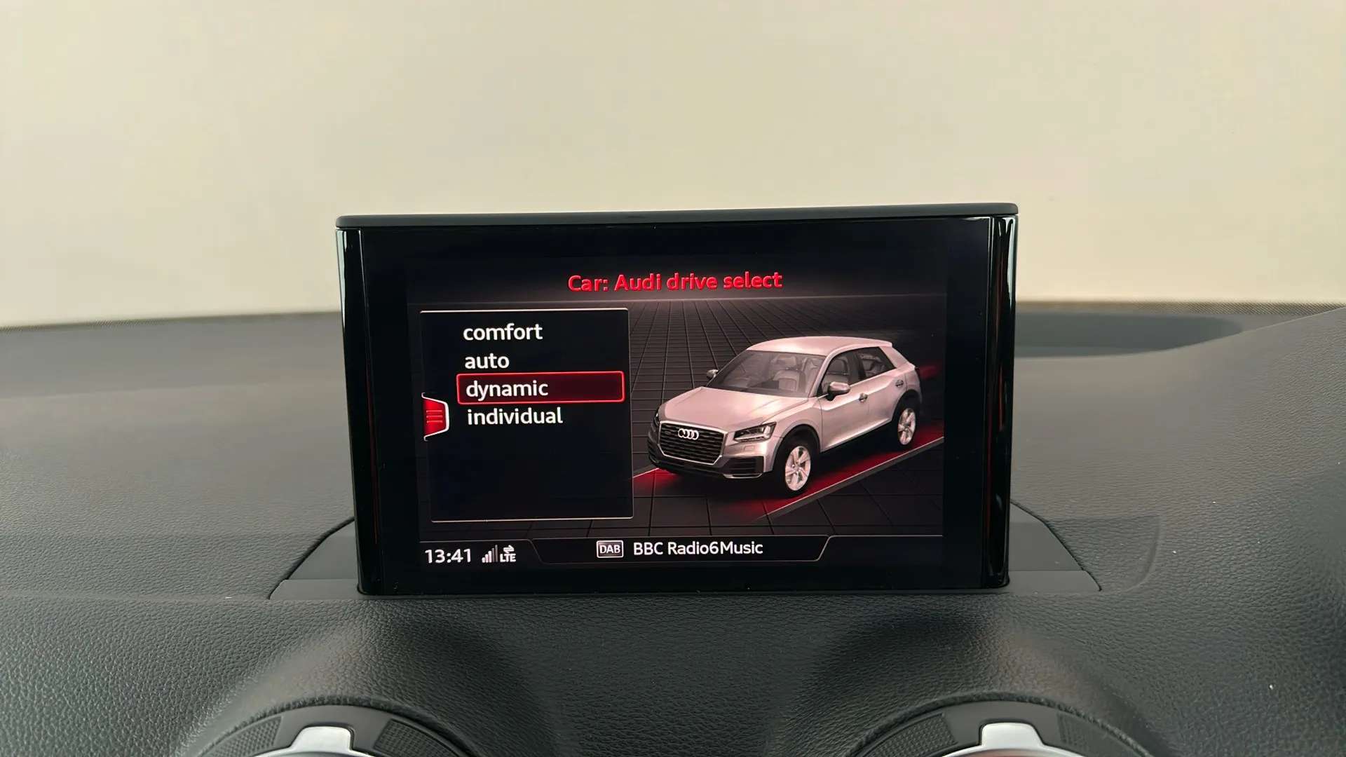 2020 AUDI Q2 2020 AUDI Q2