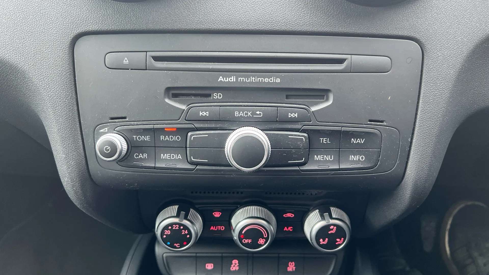 2014 AUDI A1 2014 AUDI A1