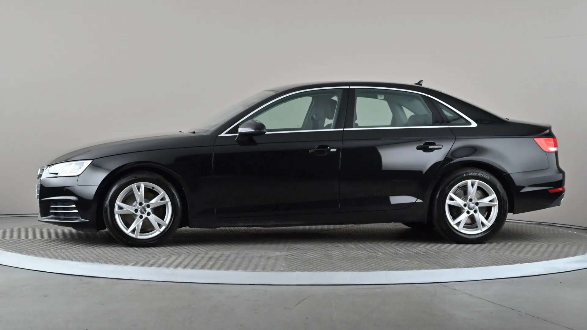 2018 AUDI A4 2018 AUDI A4