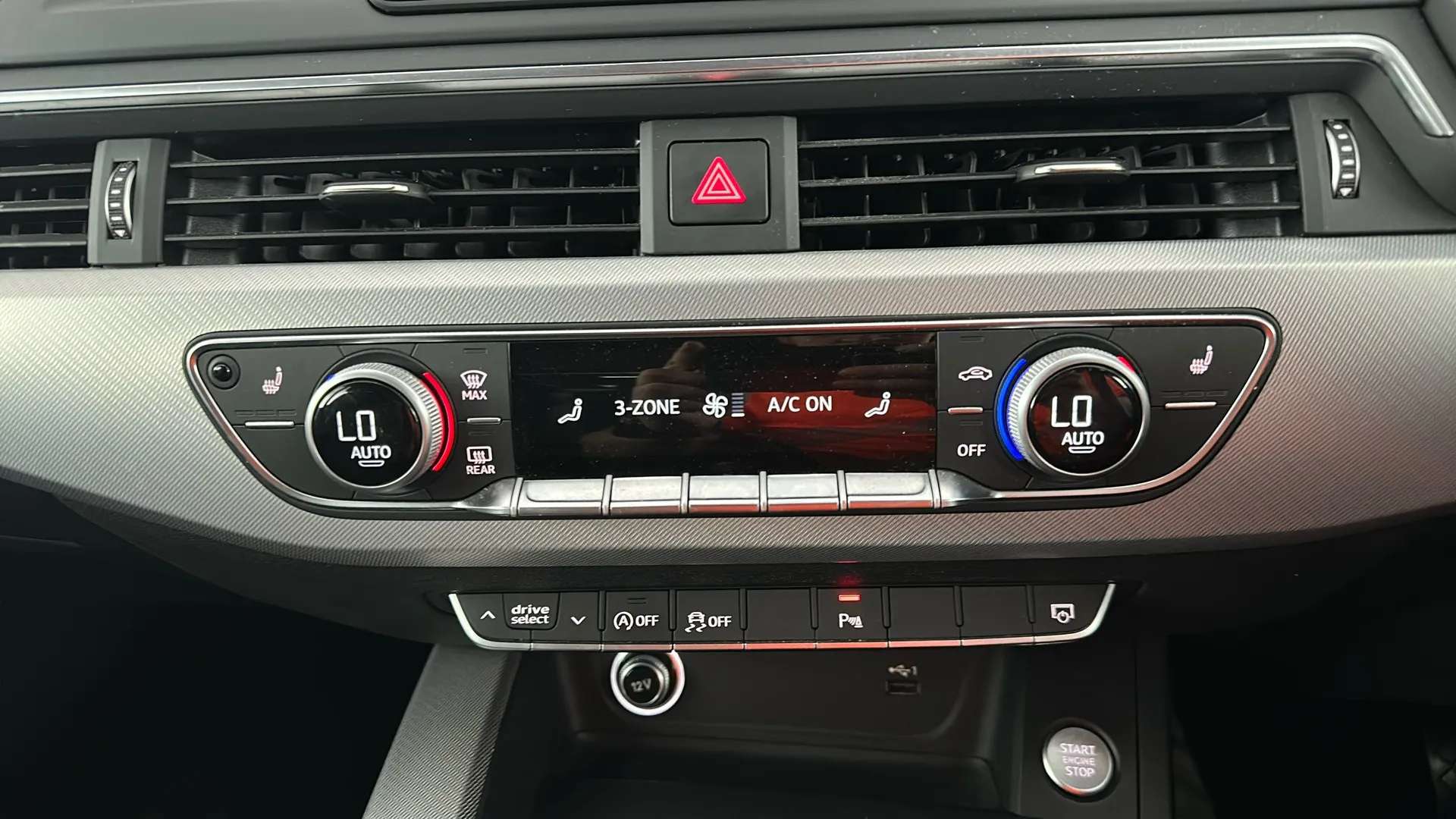 2018 AUDI A4 2018 AUDI A4