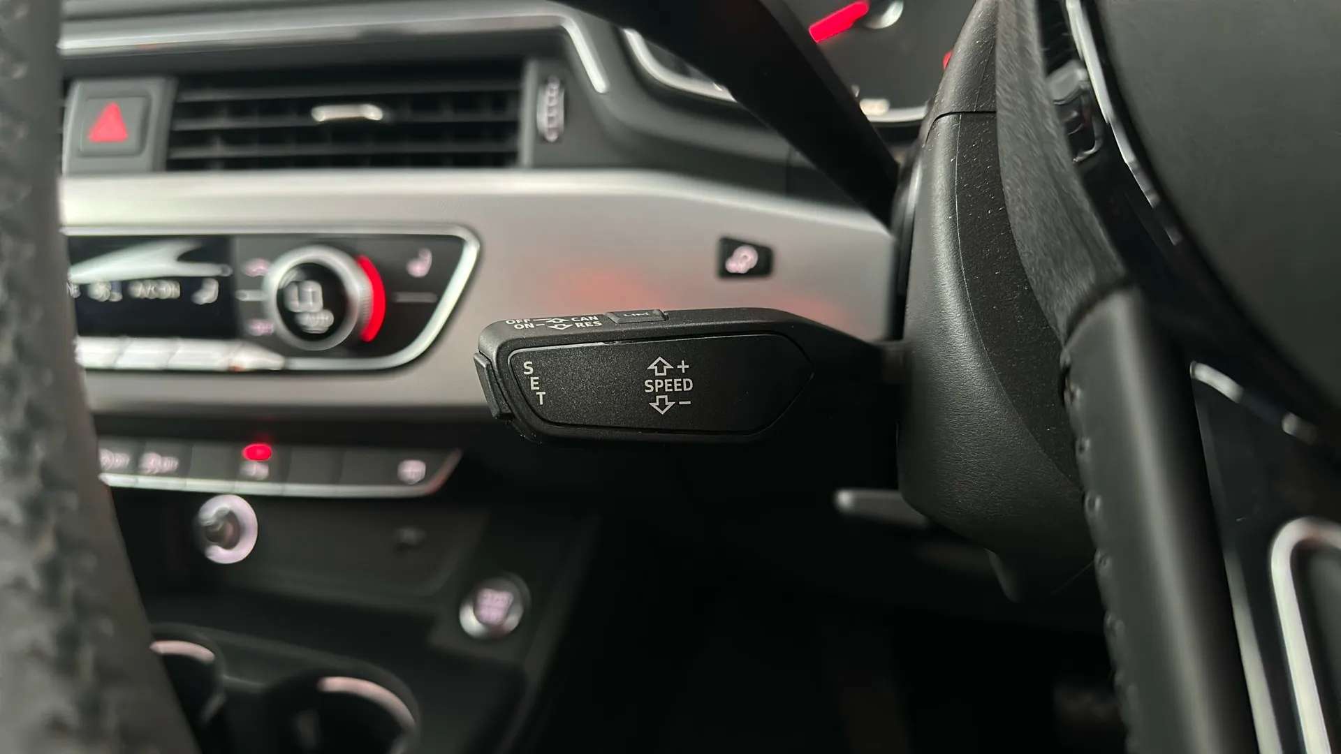 2018 AUDI A4 2018 AUDI A4