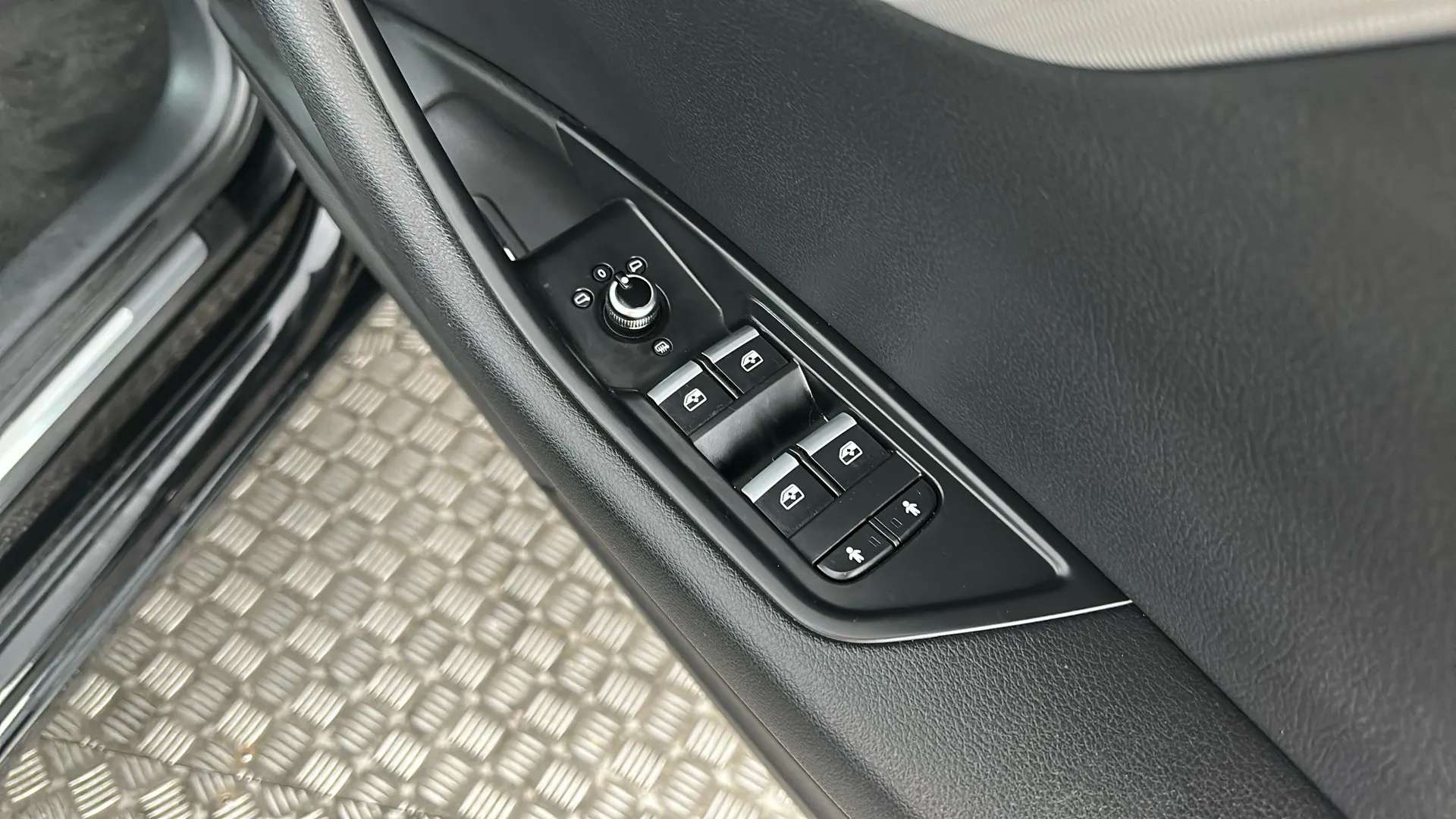 2018 AUDI A4 2018 AUDI A4
