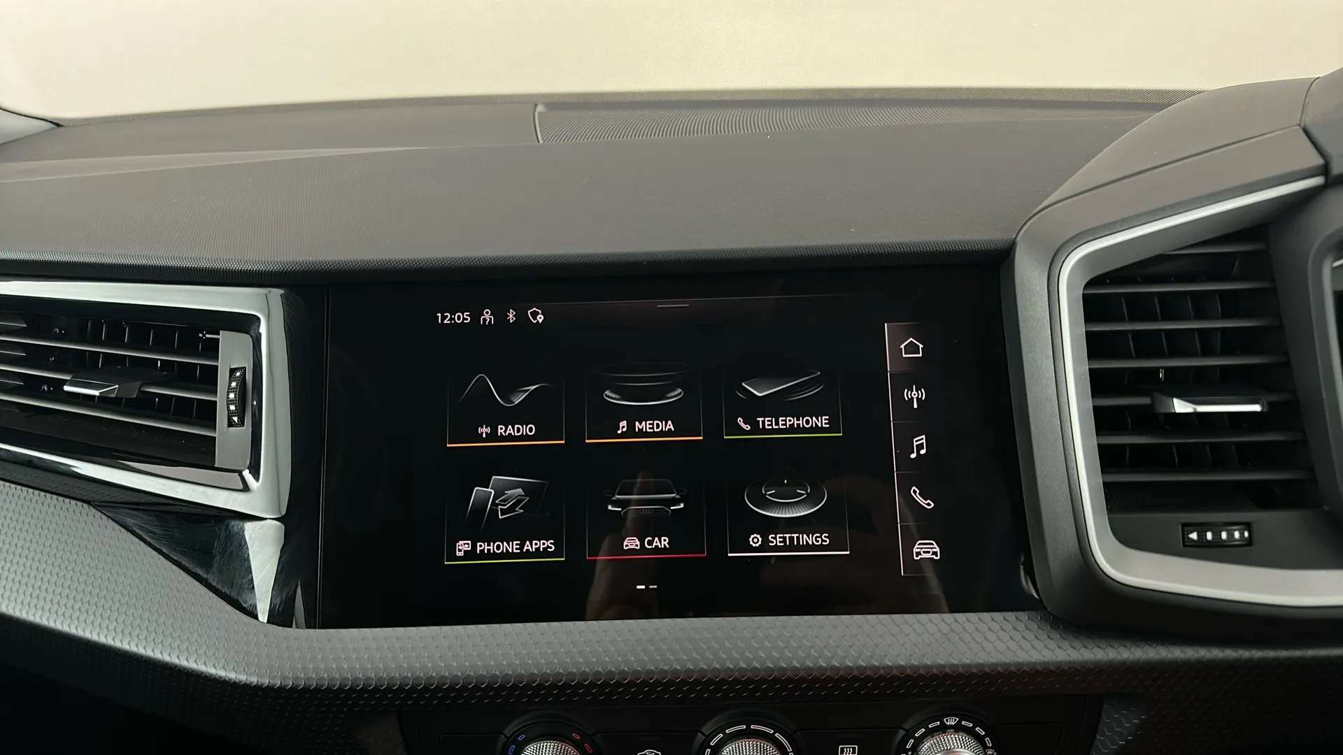 2022 AUDI A1 2022 AUDI A1