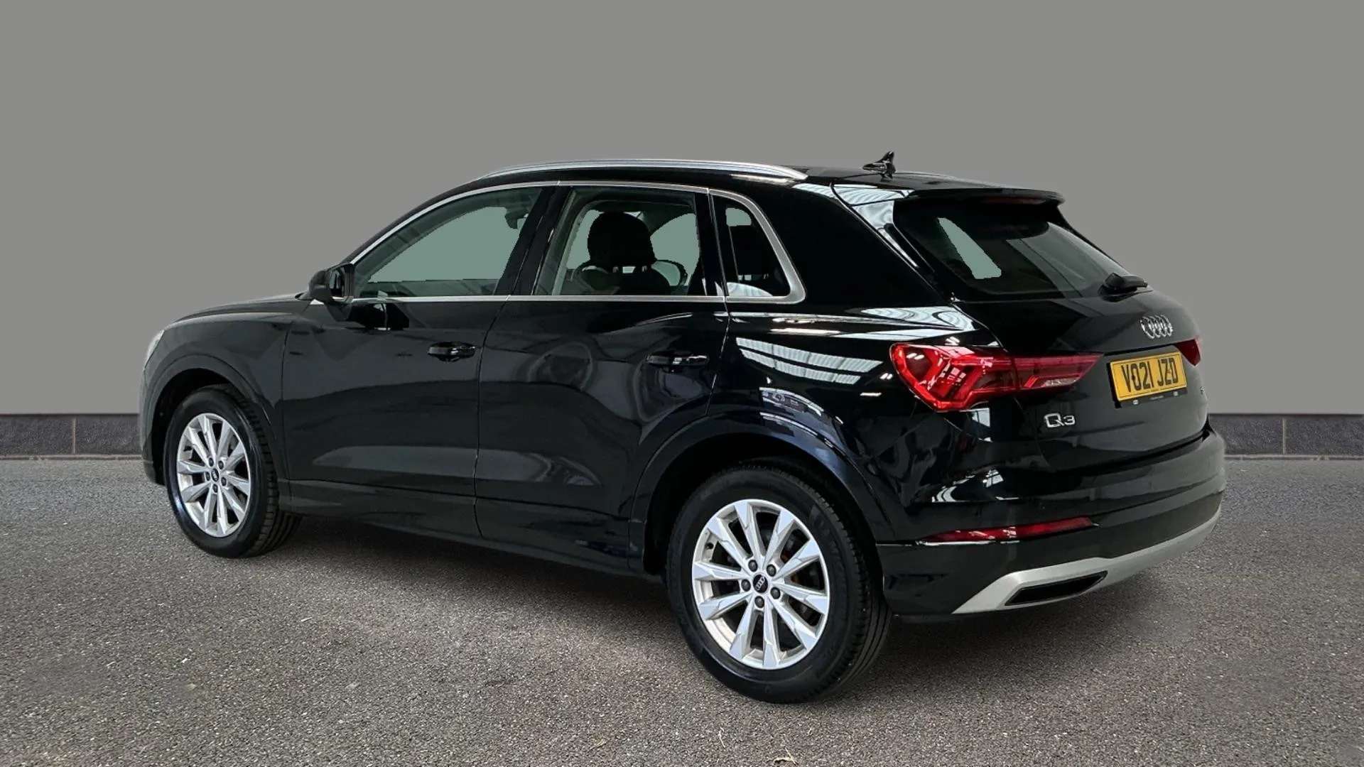 A 2021 AUDI Q3 35 TDI Sport S Tronic A 2021 AUDI Q3 35 TDI Sport S Tronic