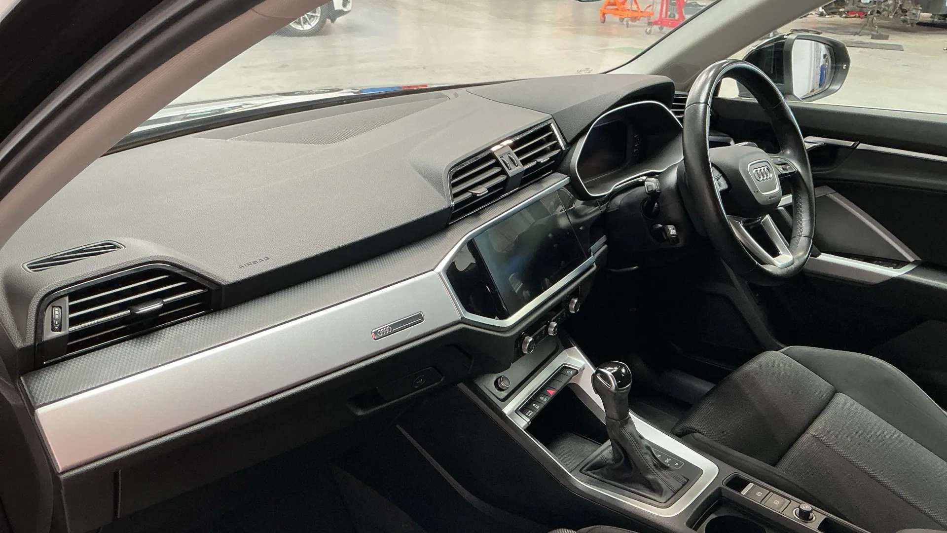 2021 AUDI Q3 2021 AUDI Q3