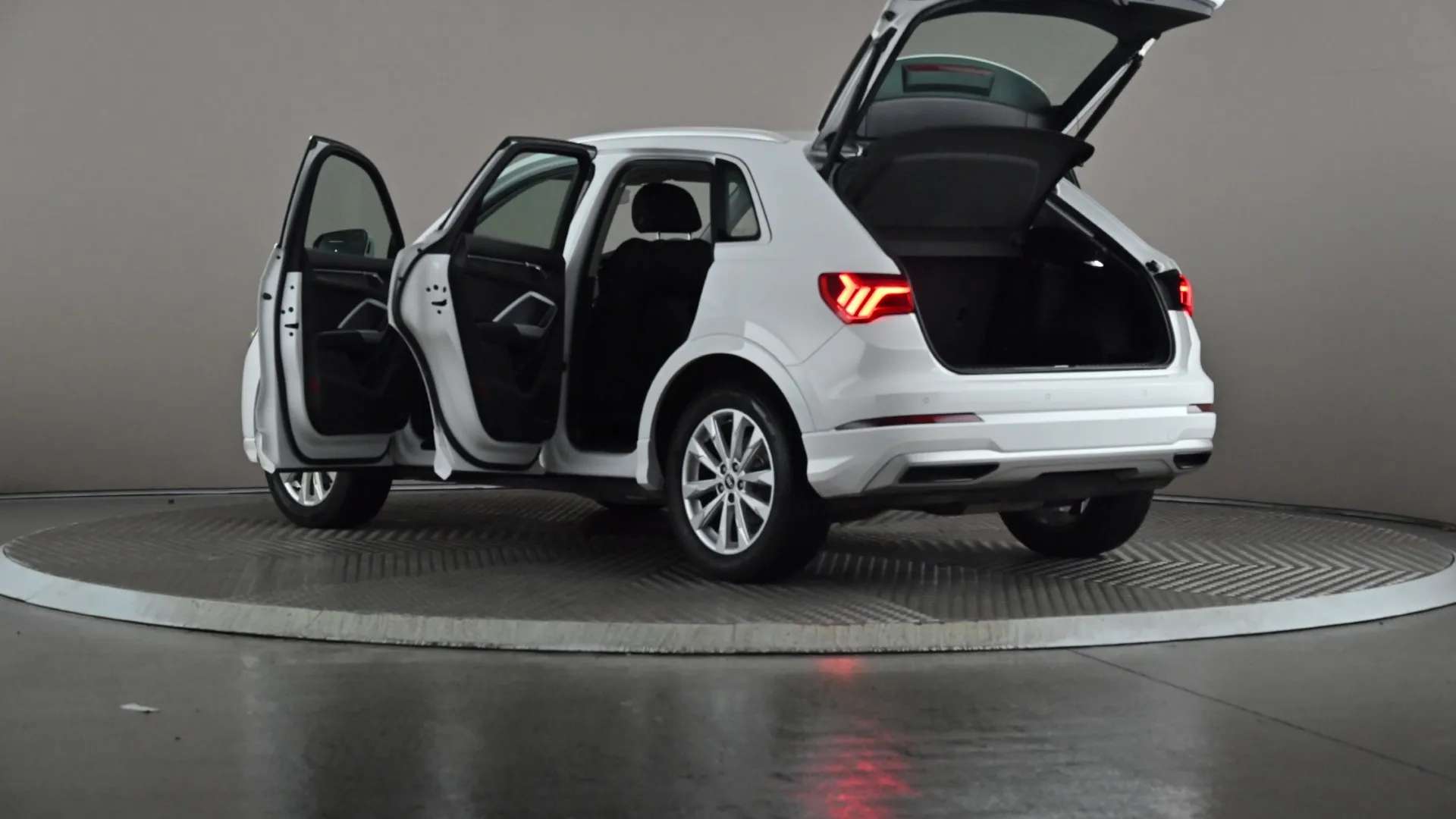 2021 AUDI Q3 2021 AUDI Q3