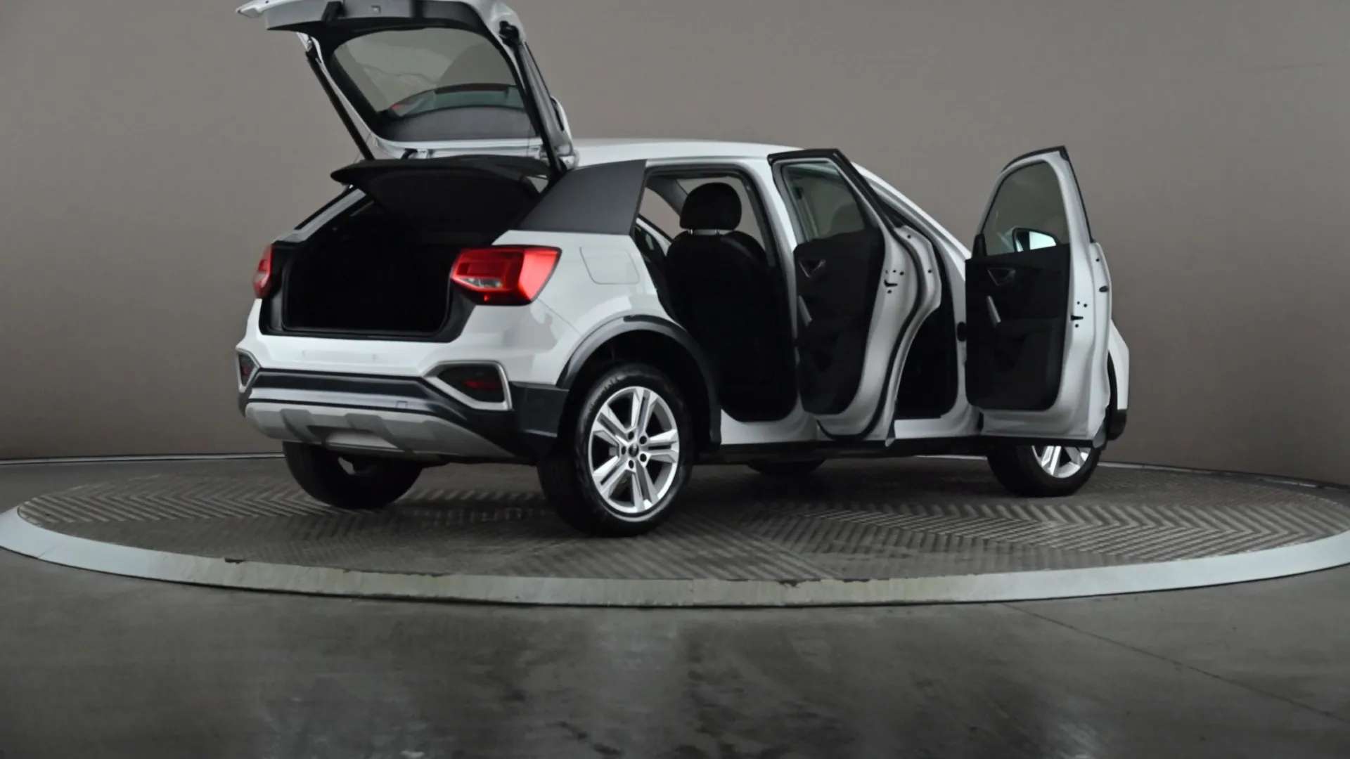 2023 AUDI Q2 2023 AUDI Q2