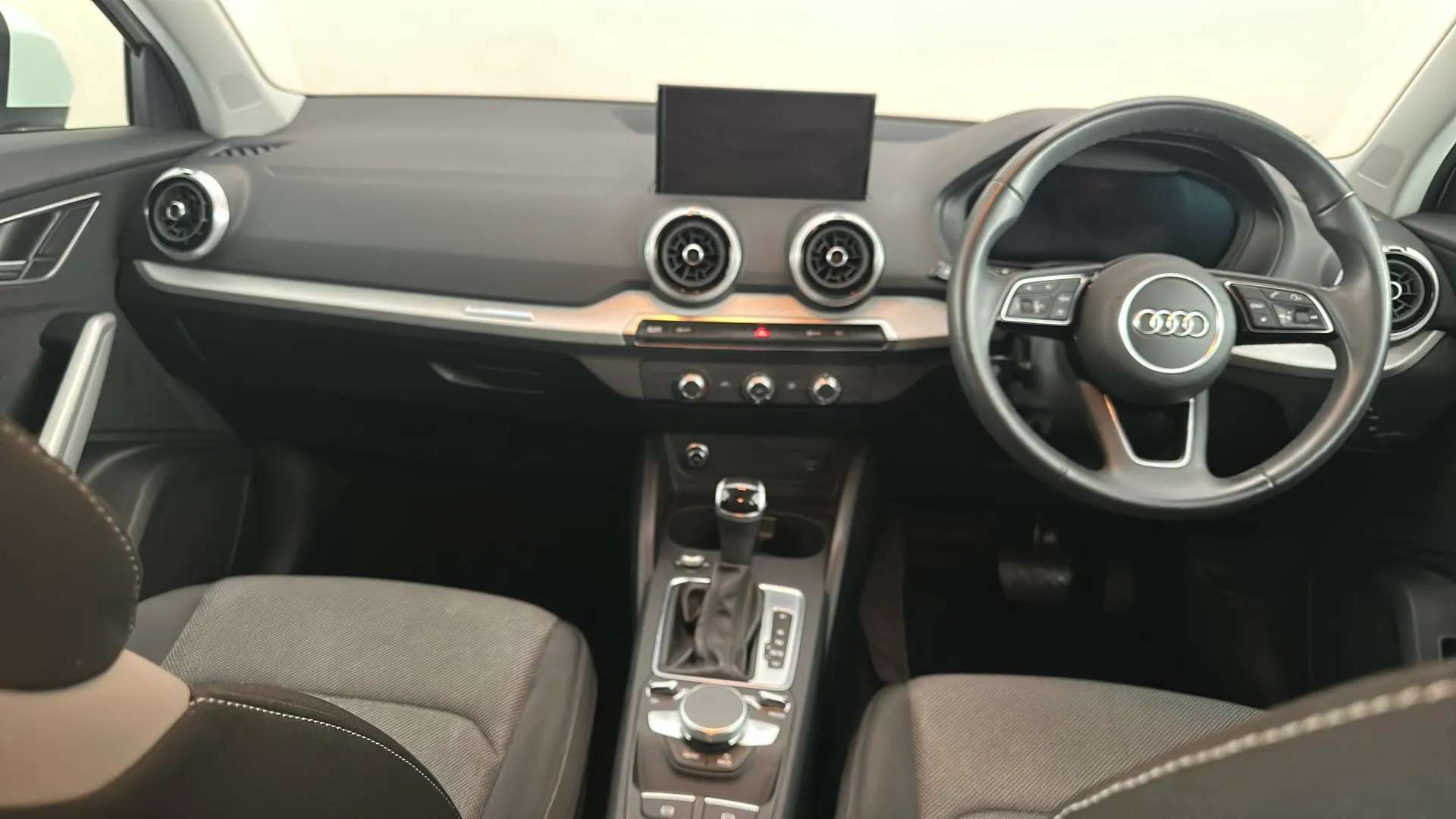 2023 AUDI Q2 2023 AUDI Q2