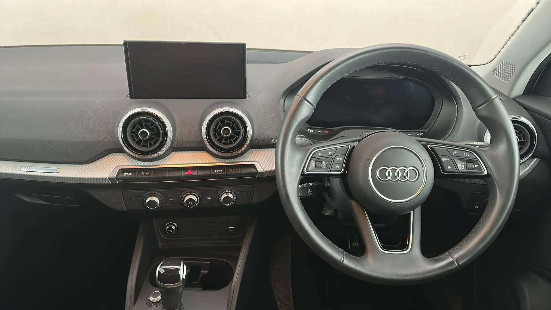 2023 AUDI Q2 2023 AUDI Q2