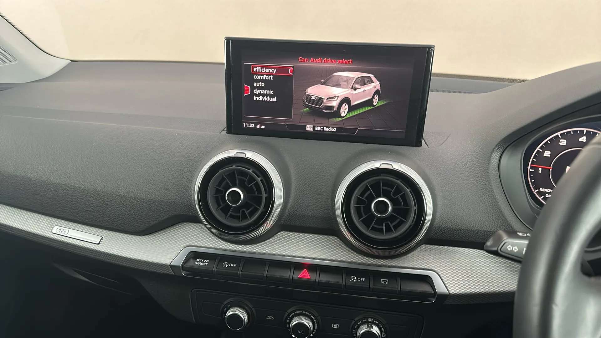 2023 AUDI Q2 2023 AUDI Q2