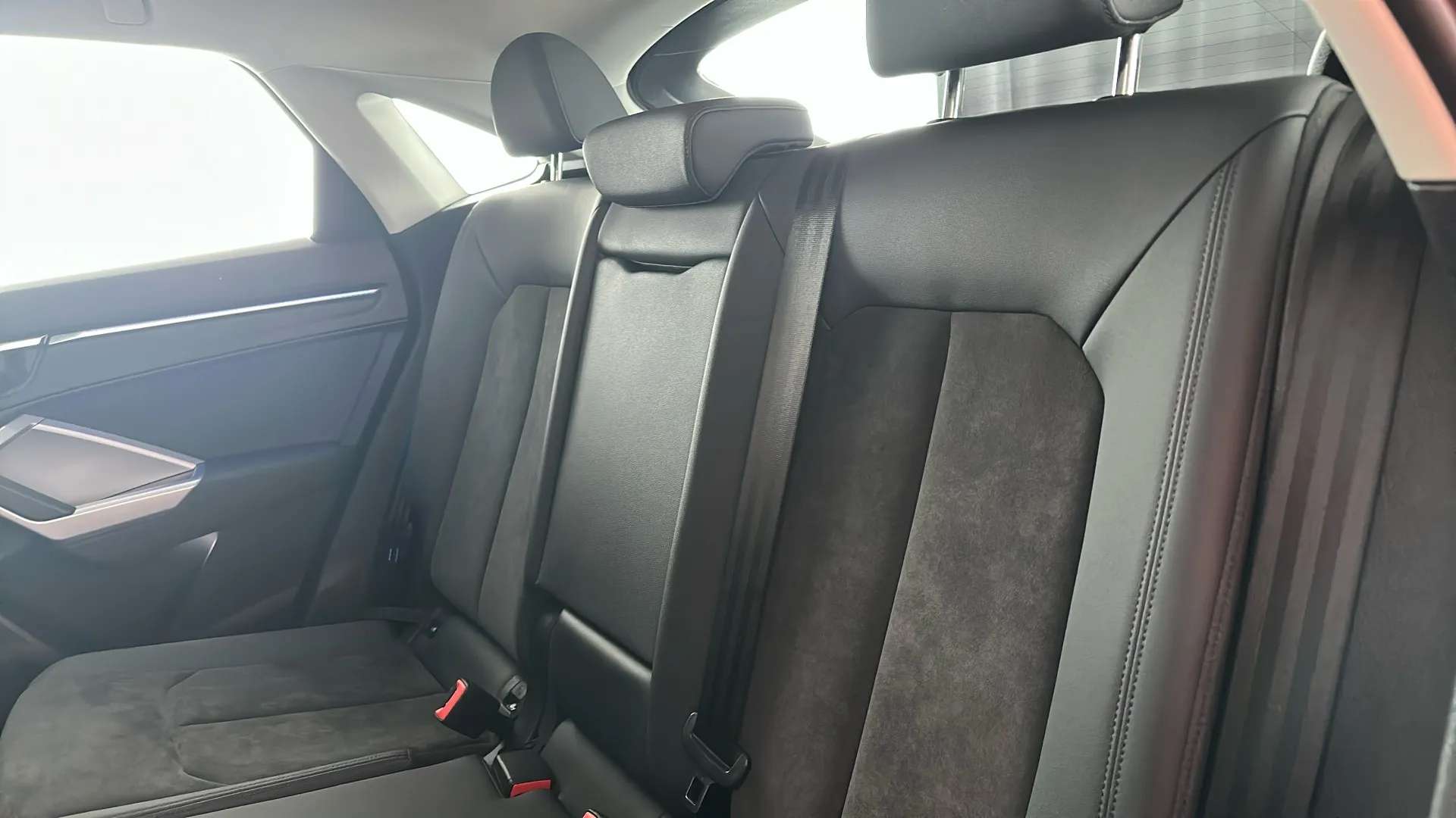 2021 AUDI Q3 2021 AUDI Q3