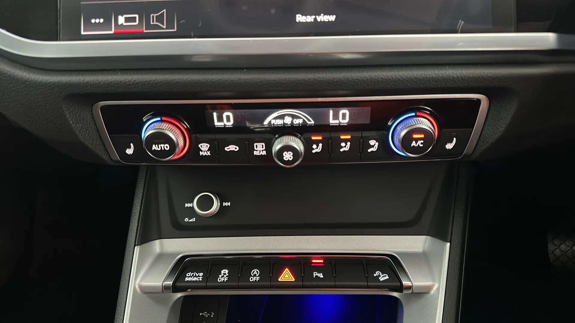2021 AUDI Q3 2021 AUDI Q3