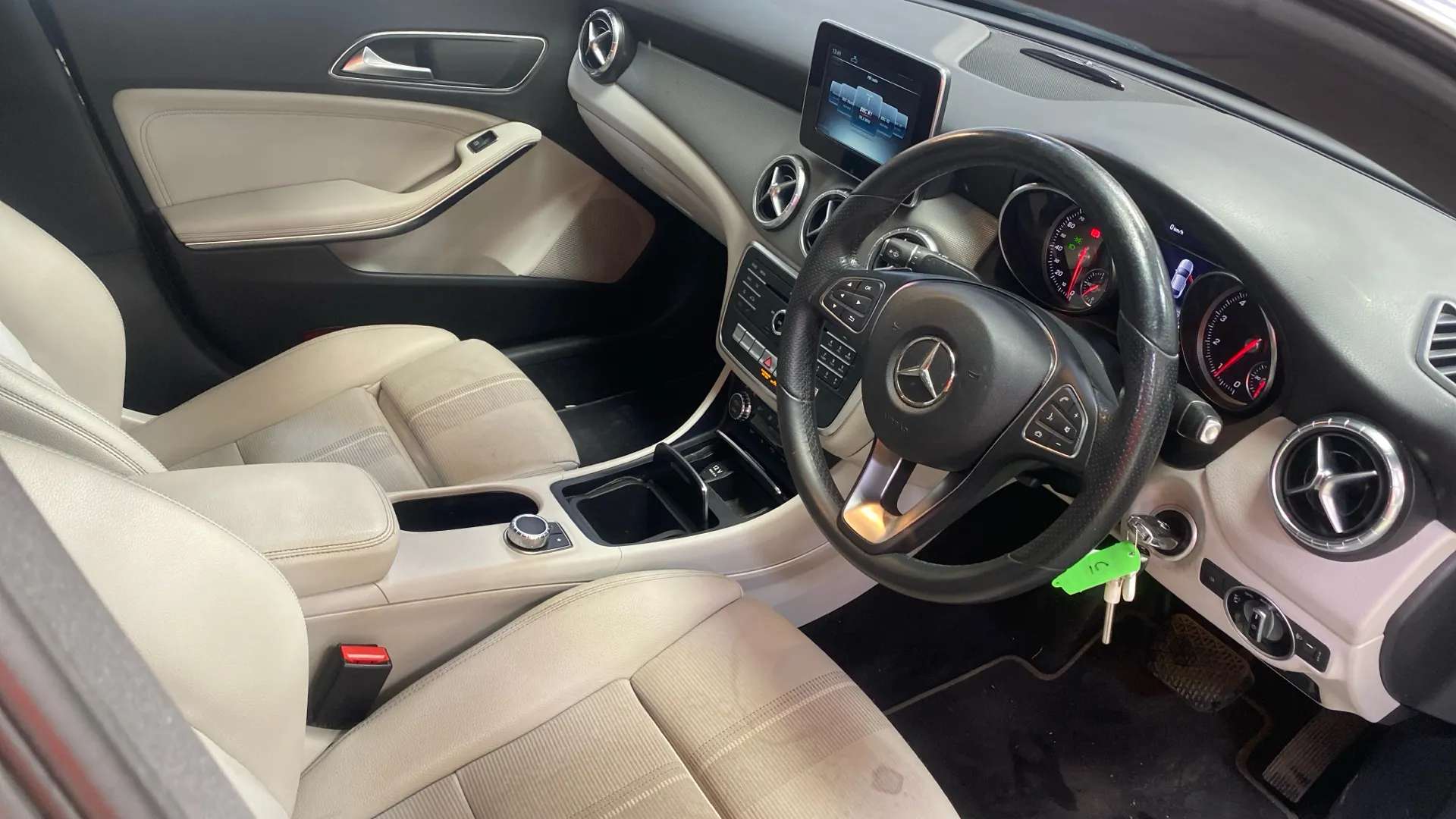 A 2017 MERCEDES-BENZ CLA CLASS CLA 180 Sport Tip Auto A 2017 MERCEDES-BENZ CLA CLASS CLA 180 Sport Tip Auto
