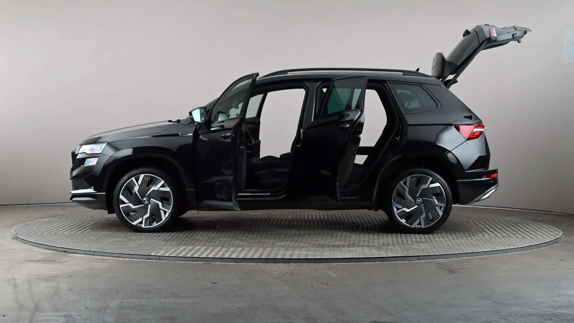 2022 SKODA KAROQ 2022 SKODA KAROQ