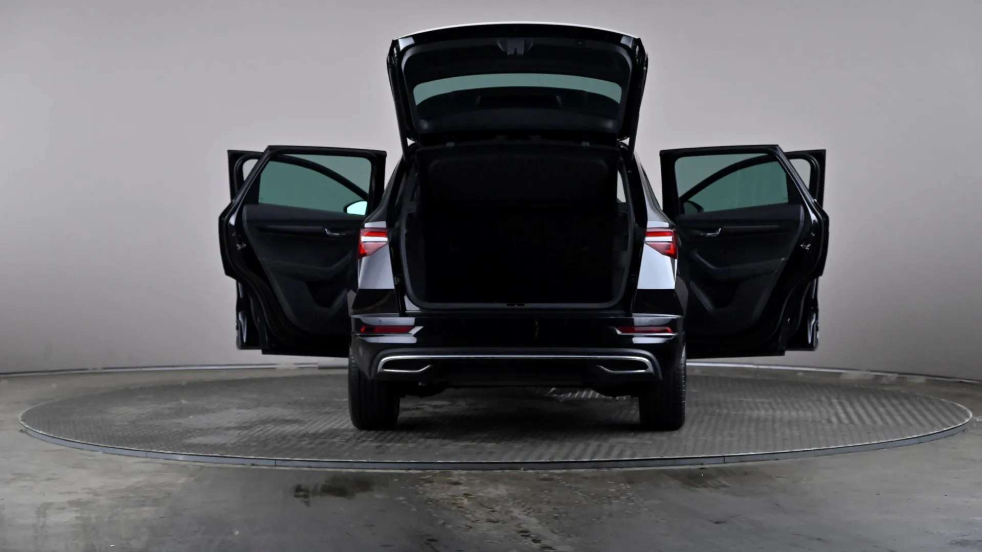 2023 SKODA KAROQ 2023 SKODA KAROQ