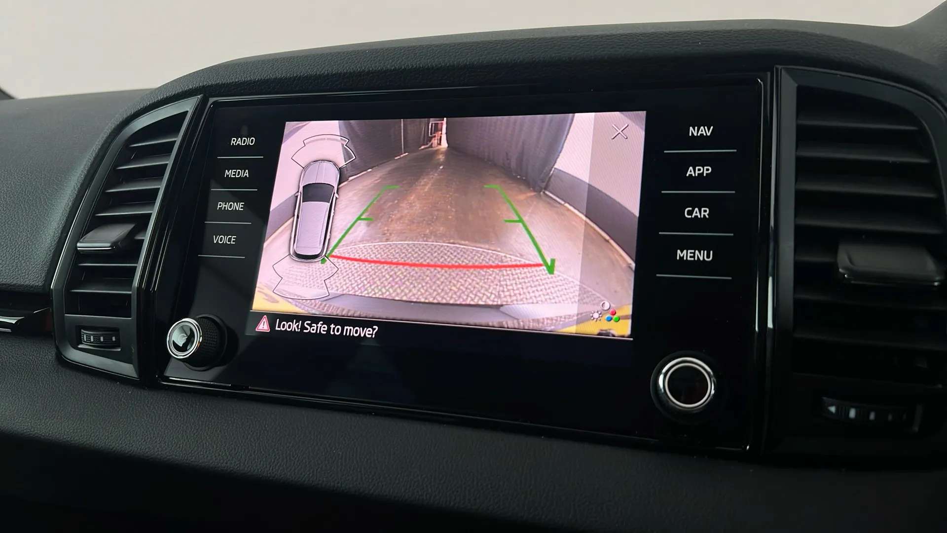 2023 SKODA KAROQ 2023 SKODA KAROQ