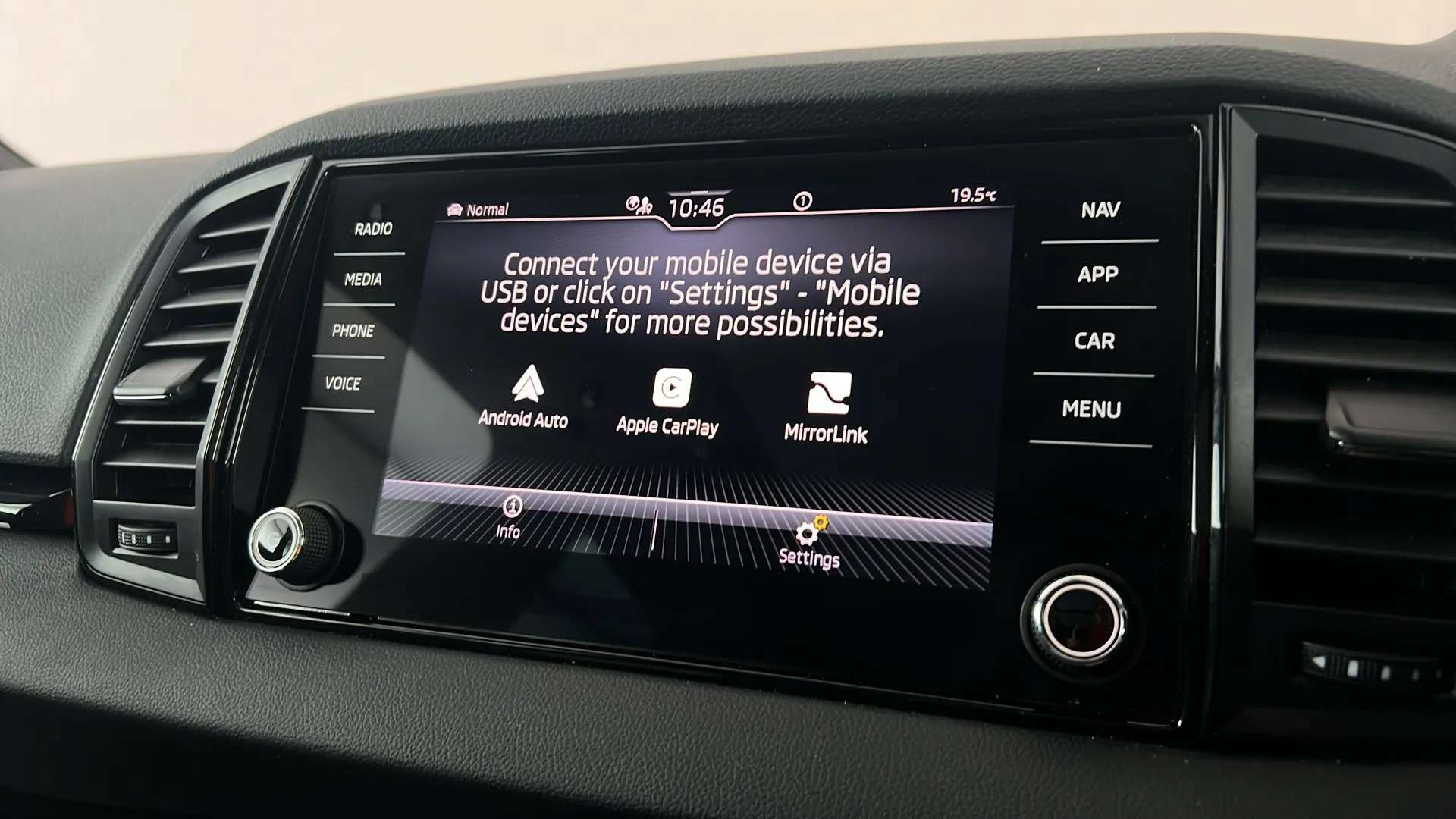 2023 SKODA KAROQ 2023 SKODA KAROQ