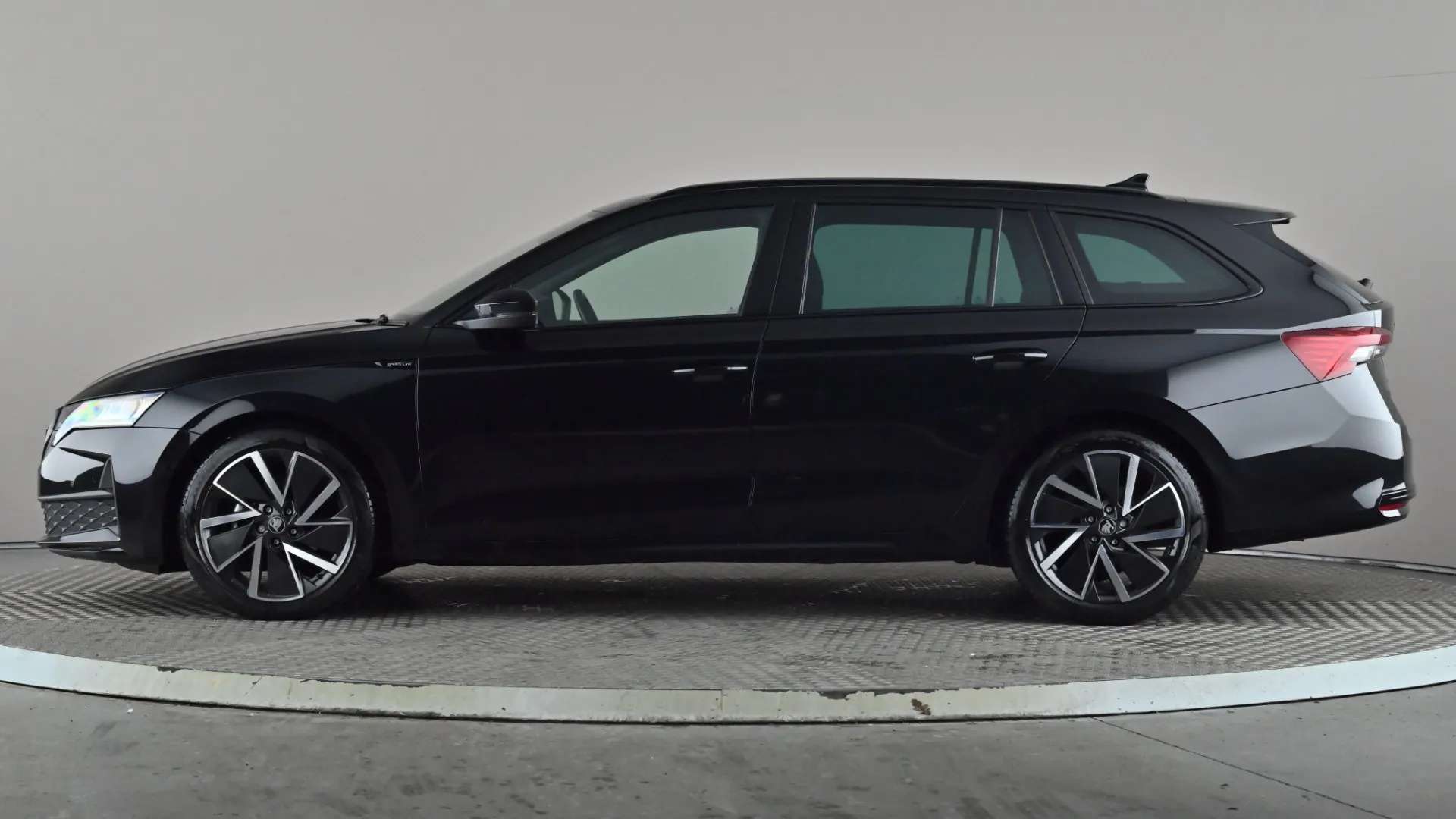 A 2025 SKODA OCTAVIA 2.0 TDI 150 Sportline DSG A 2025 SKODA OCTAVIA 2.0 TDI 150 Sportline DSG