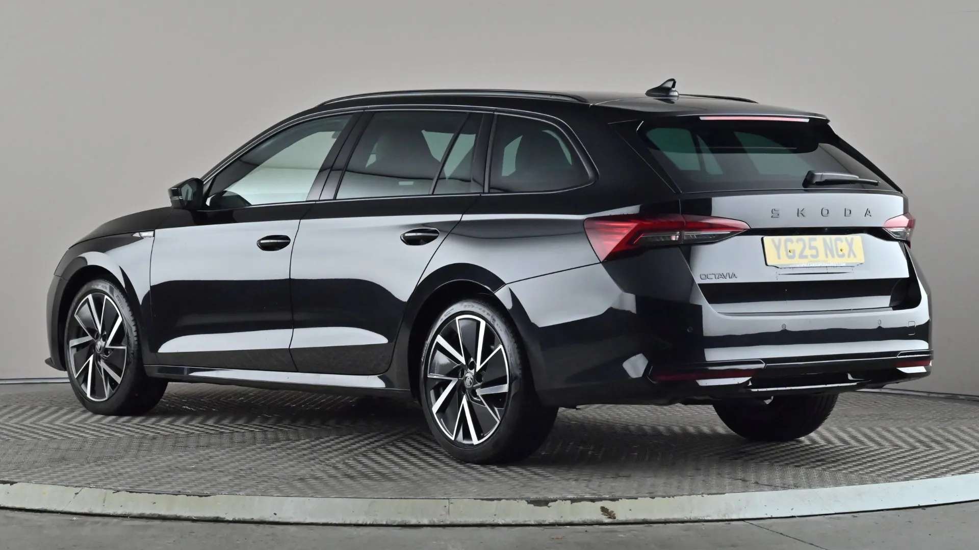 A 2025 SKODA OCTAVIA 2.0 TDI 150 Sportline DSG A 2025 SKODA OCTAVIA 2.0 TDI 150 Sportline DSG