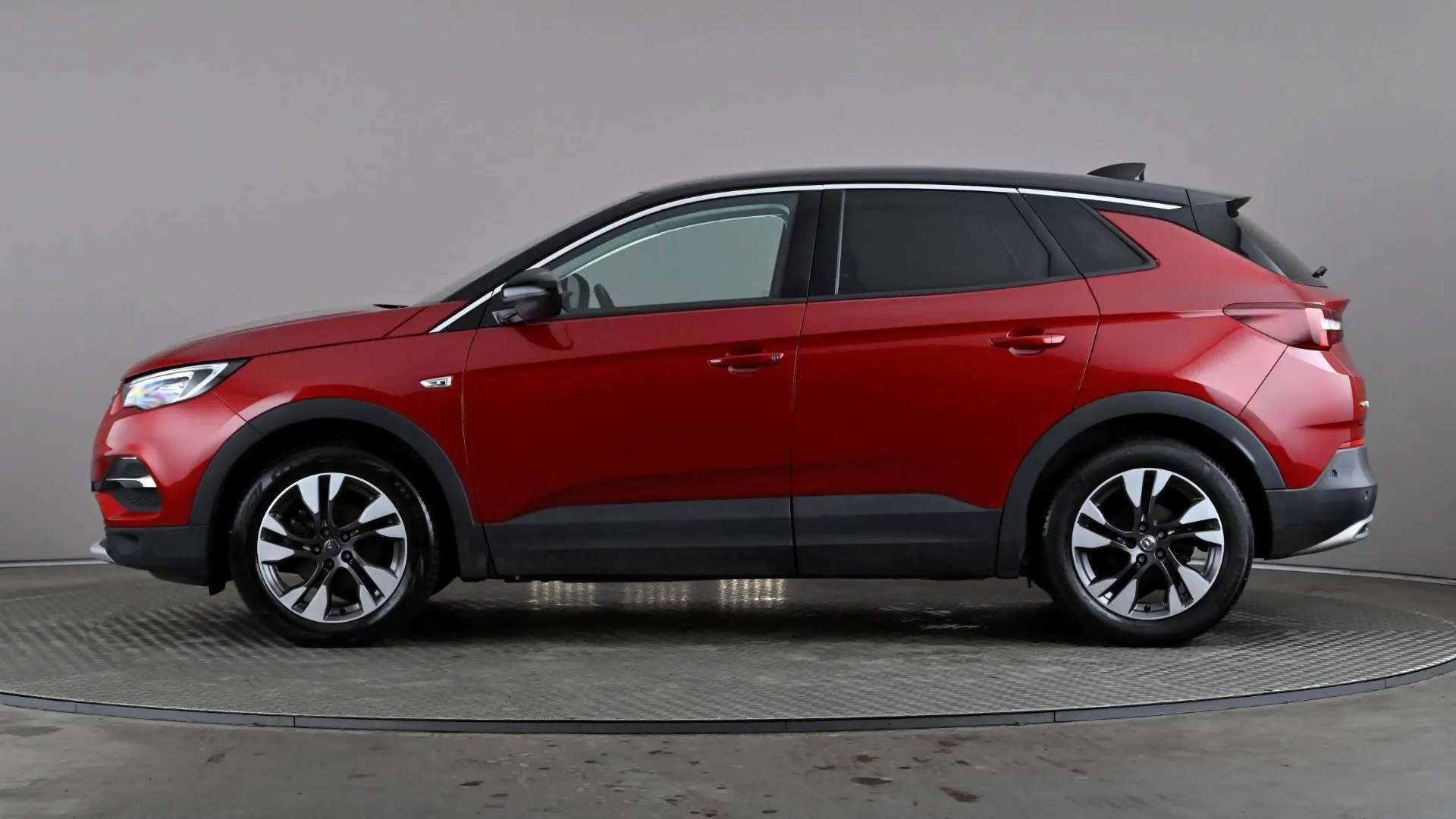 A 2020 VAUXHALL GRANDLAND X 1.2 Turbo SRi Nav Auto A 2020 VAUXHALL GRANDLAND X 1.2 Turbo SRi Nav Auto