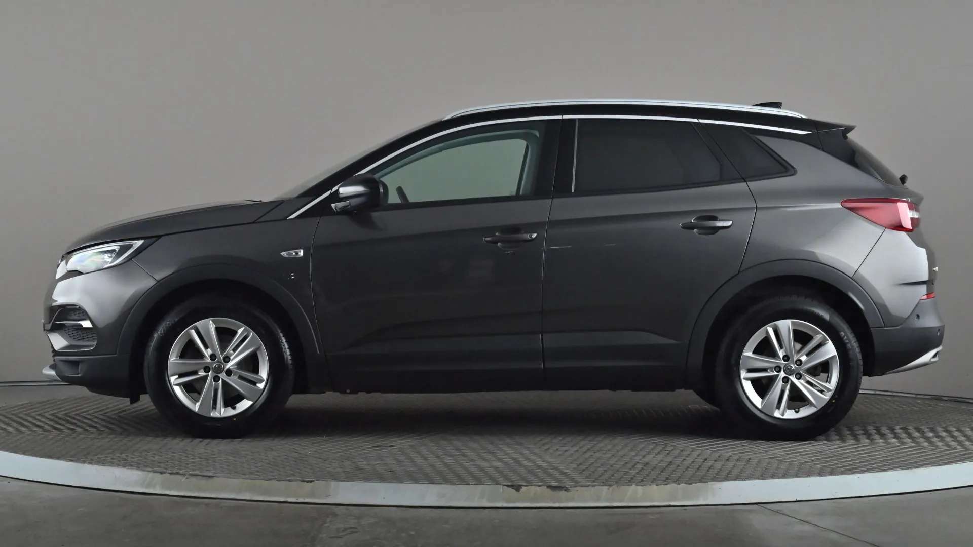 A 2019 VAUXHALL GRANDLAND X 1.2 Turbo Business Edition Nav A 2019 VAUXHALL GRANDLAND X 1.2 Turbo Business Edition Nav