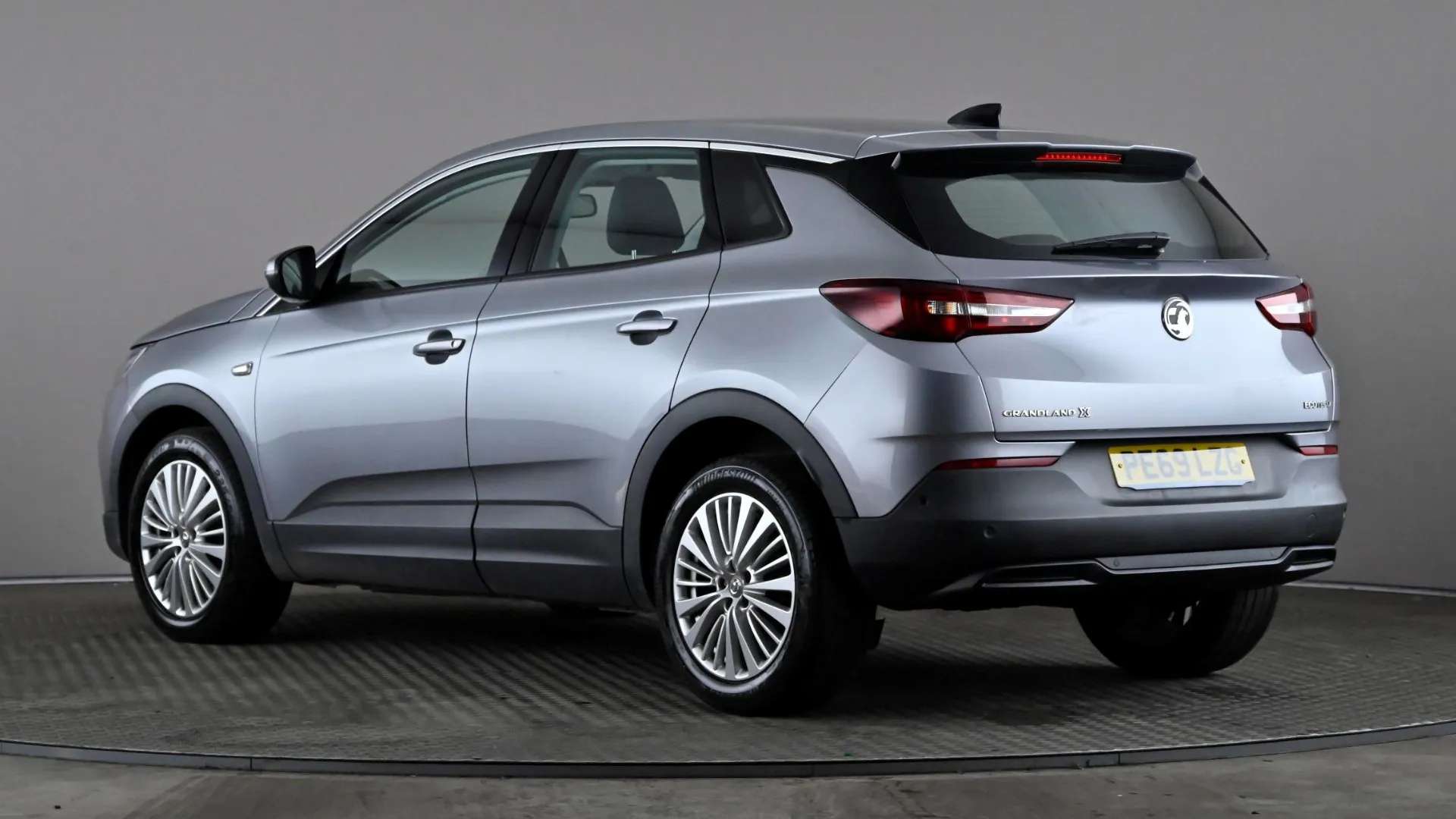 A 2019 VAUXHALL GRANDLAND X 1.5 Turbo D Business Edition Nav A 2019 VAUXHALL GRANDLAND X 1.5 Turbo D Business Edition Nav