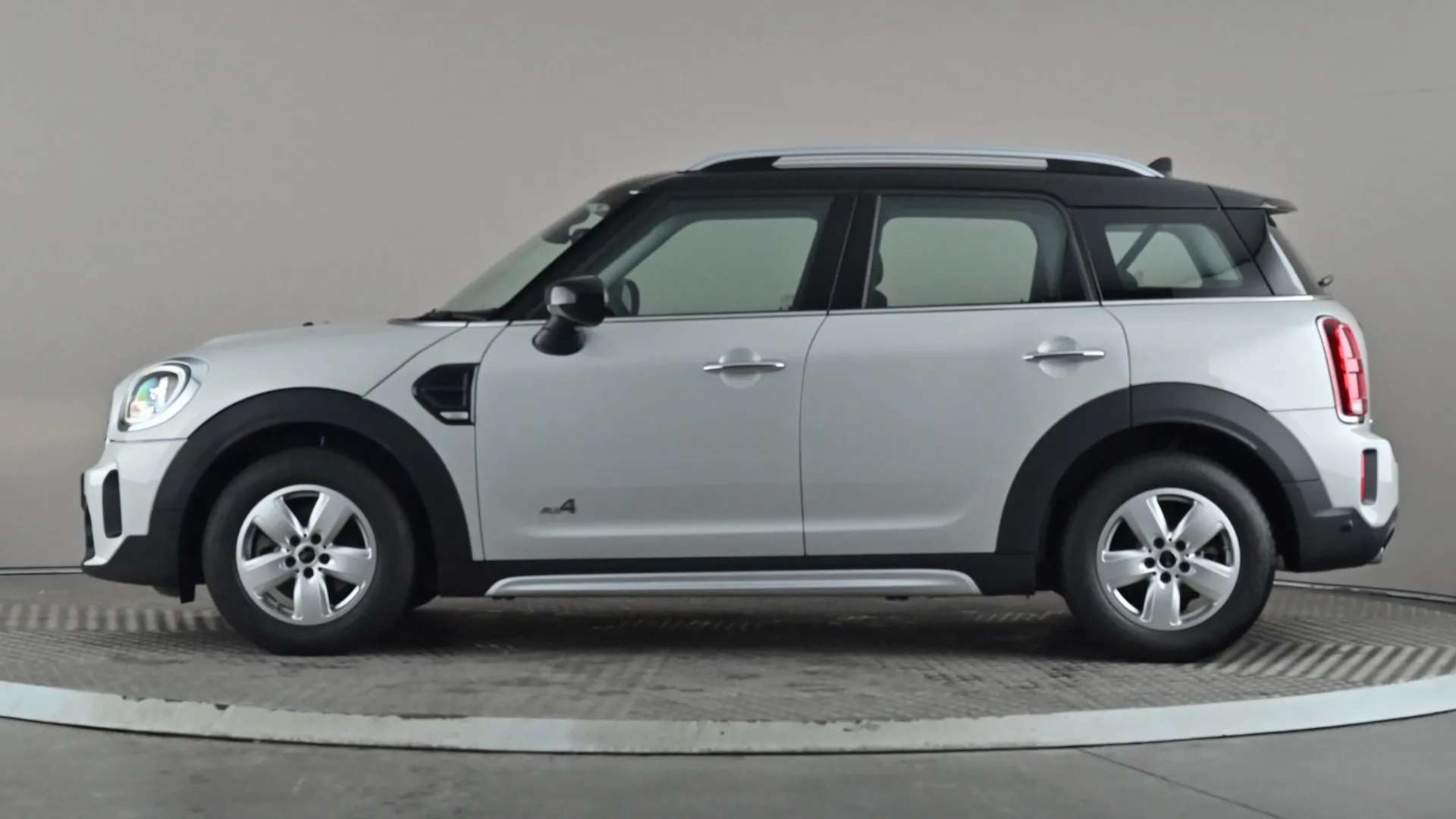 A 2022 MINI COUNTRYMAN 1.5 Cooper Classic ALL4 Auto A 2022 MINI COUNTRYMAN 1.5 Cooper Classic ALL4 Auto