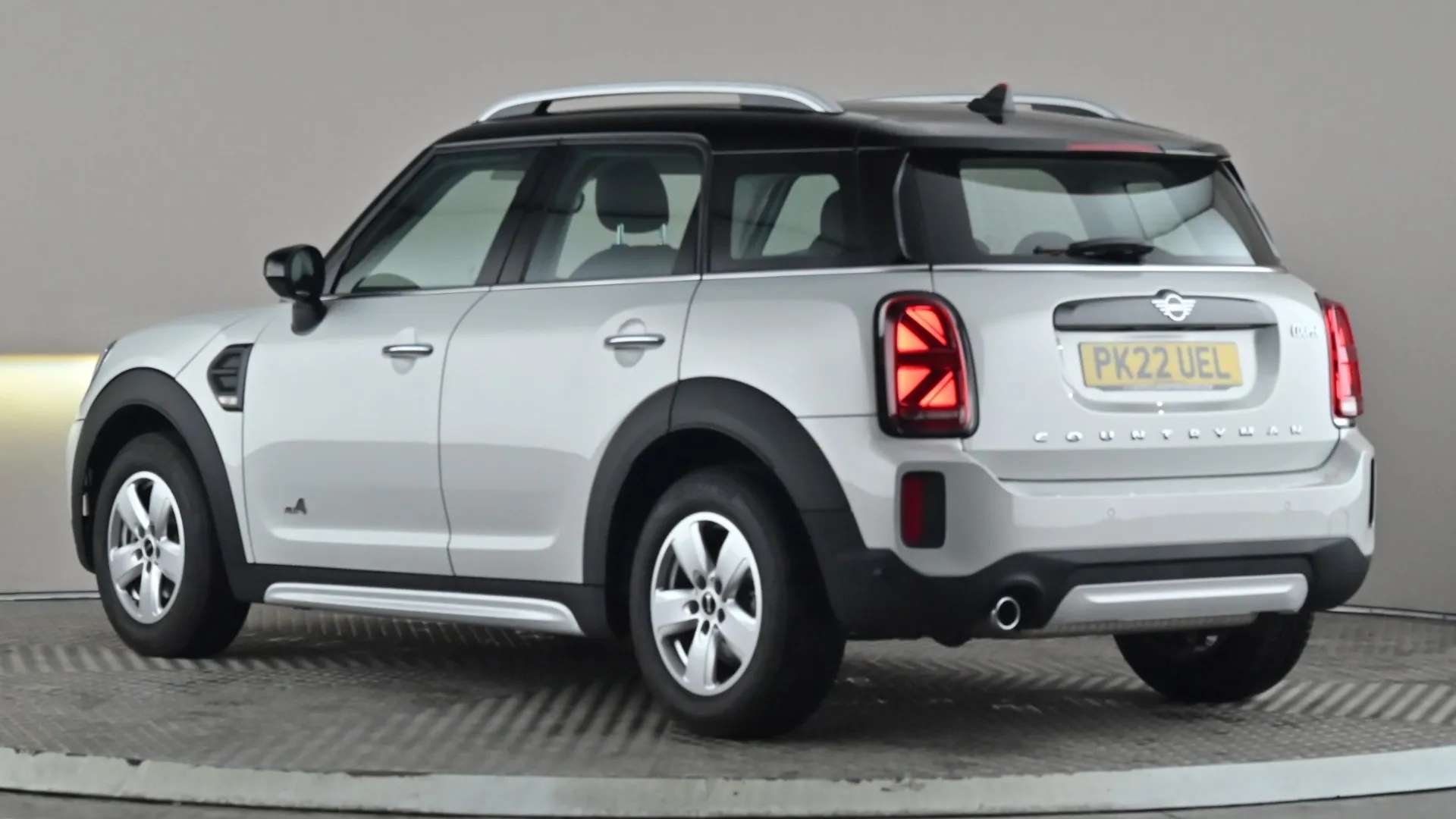 A 2022 MINI COUNTRYMAN 1.5 Cooper Classic ALL4 Auto A 2022 MINI COUNTRYMAN 1.5 Cooper Classic ALL4 Auto