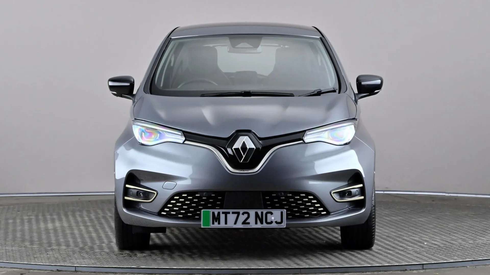 A 2023 RENAULT ZOE 100kW Iconic R135 50kWh Boost Charge Auto A 2023 RENAULT ZOE 100kW Iconic R135 50kWh Boost Charge Auto