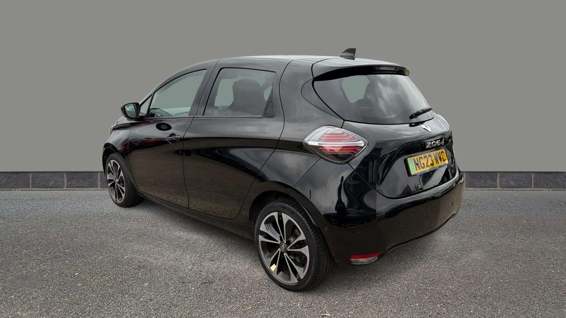 A 2023 RENAULT ZOE 100kW Iconic R135 50kWh Boost Charge Auto A 2023 RENAULT ZOE 100kW Iconic R135 50kWh Boost Charge Auto