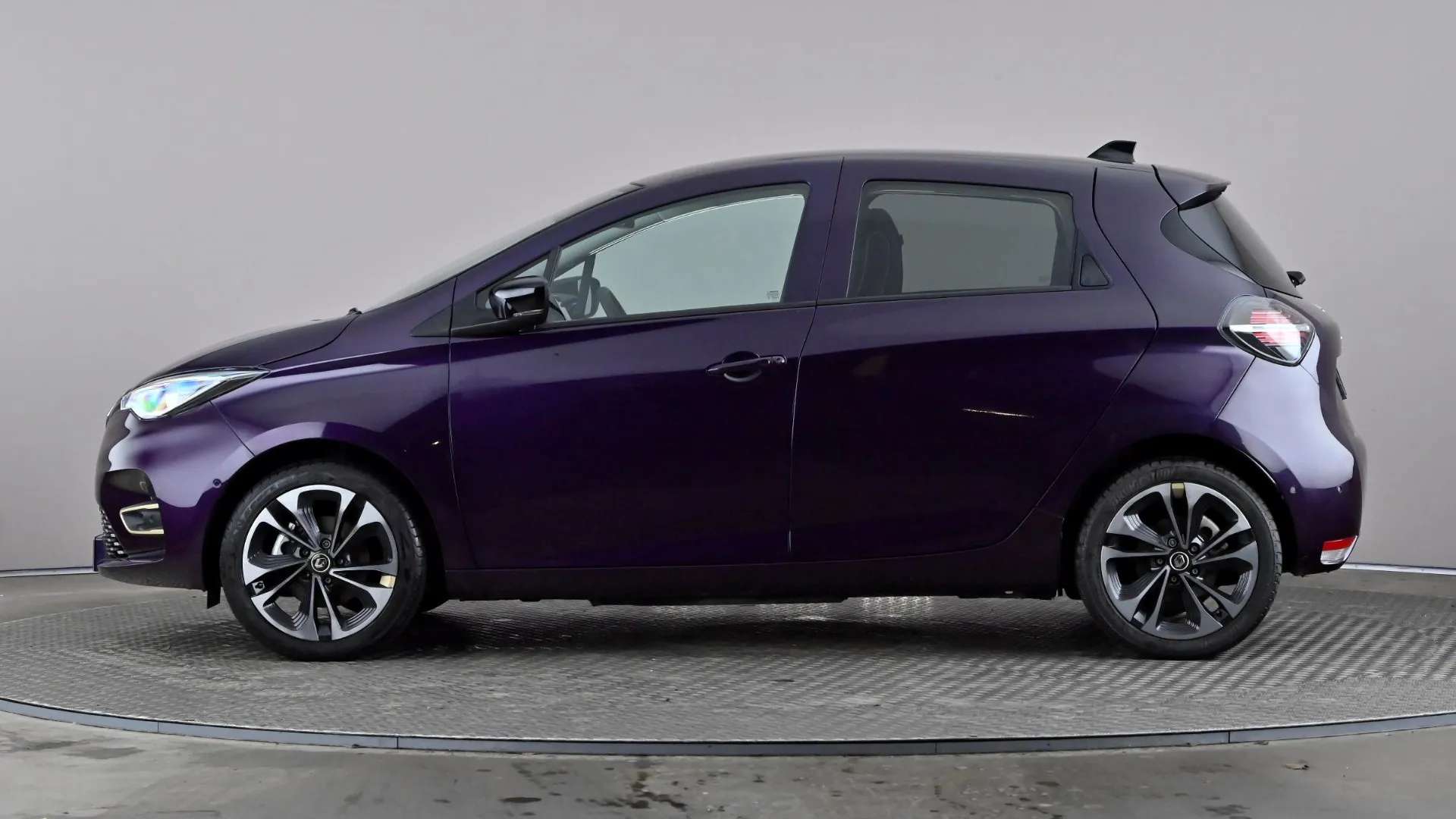 A 2022 RENAULT ZOE 100kW Iconic R135 50kWh Boost Charge Auto A 2022 RENAULT ZOE 100kW Iconic R135 50kWh Boost Charge Auto