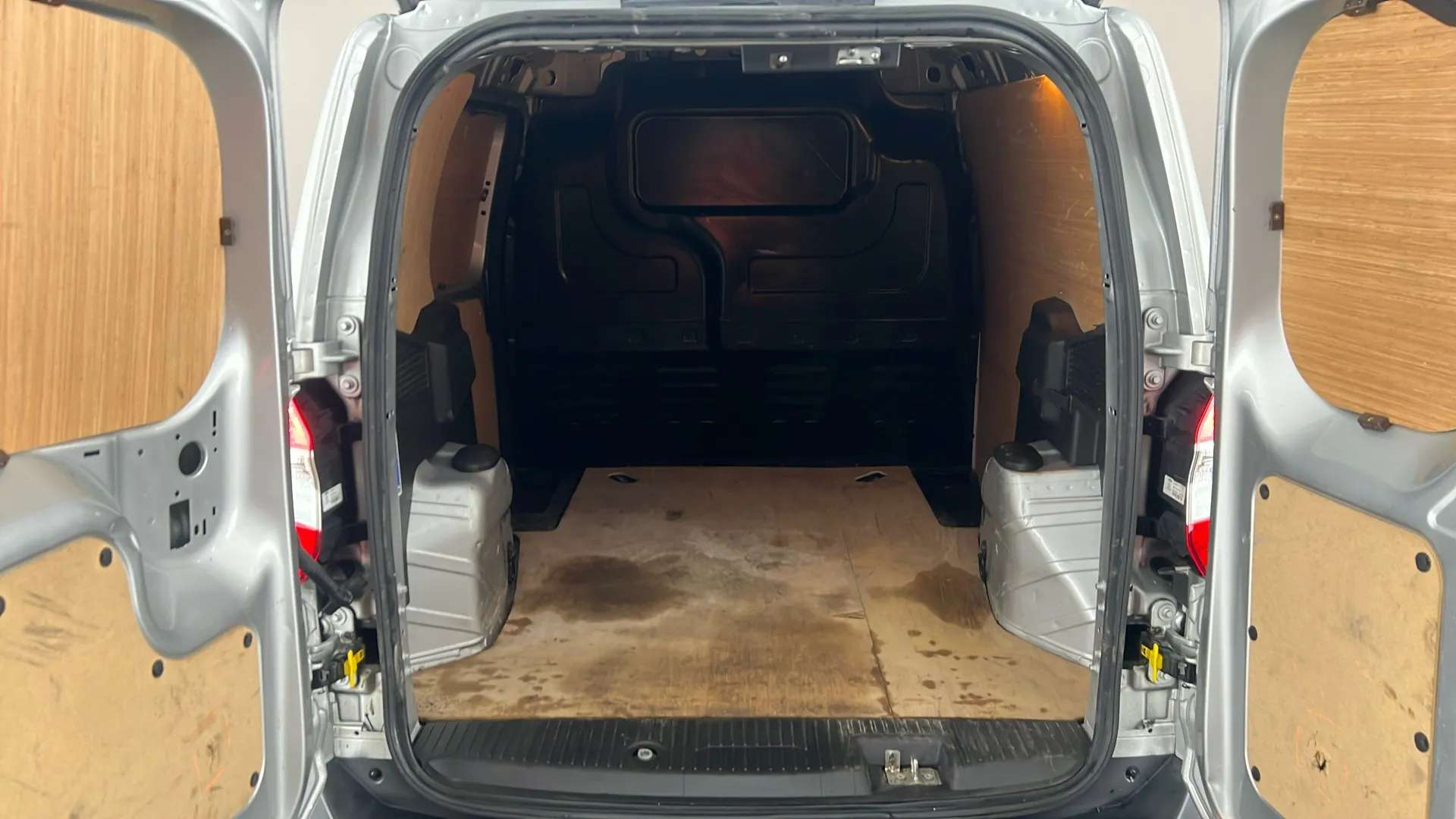2023 FORD TRANSIT COURIER 2023 FORD TRANSIT COURIER