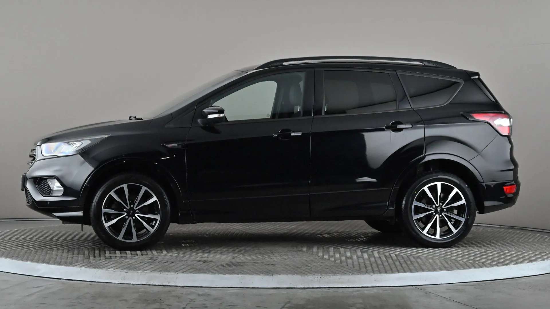 A 2019 FORD KUGA 1.5 EcoBoost ST-Line 2WD A 2019 FORD KUGA 1.5 EcoBoost ST-Line 2WD