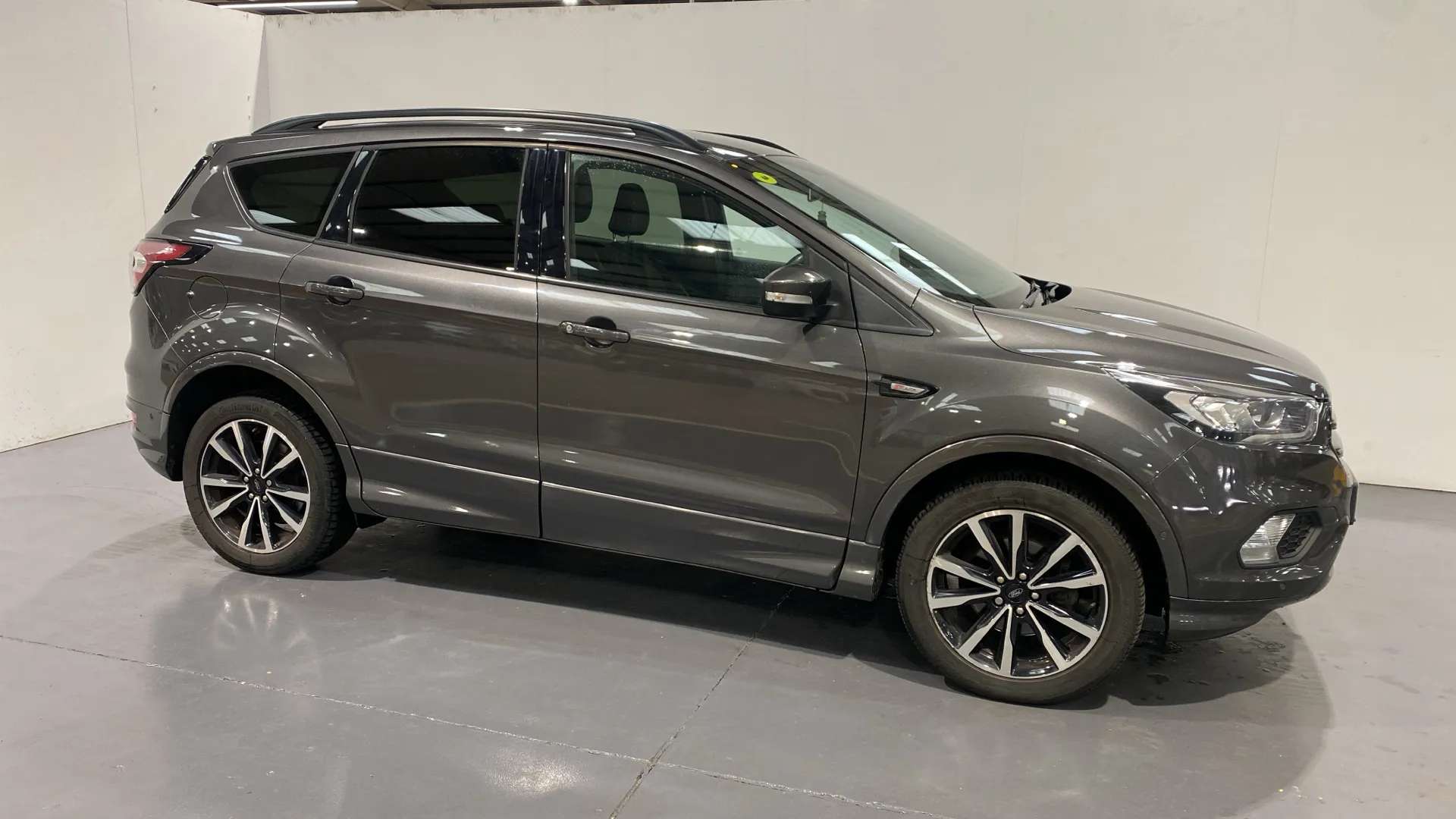 A 2018 FORD KUGA 1.5 EcoBoost ST-Line 2WD A 2018 FORD KUGA 1.5 EcoBoost ST-Line 2WD