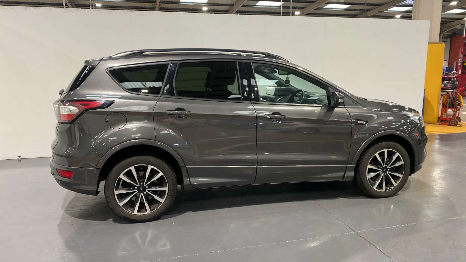 A 2018 FORD KUGA 1.5 EcoBoost ST-Line 2WD A 2018 FORD KUGA 1.5 EcoBoost ST-Line 2WD