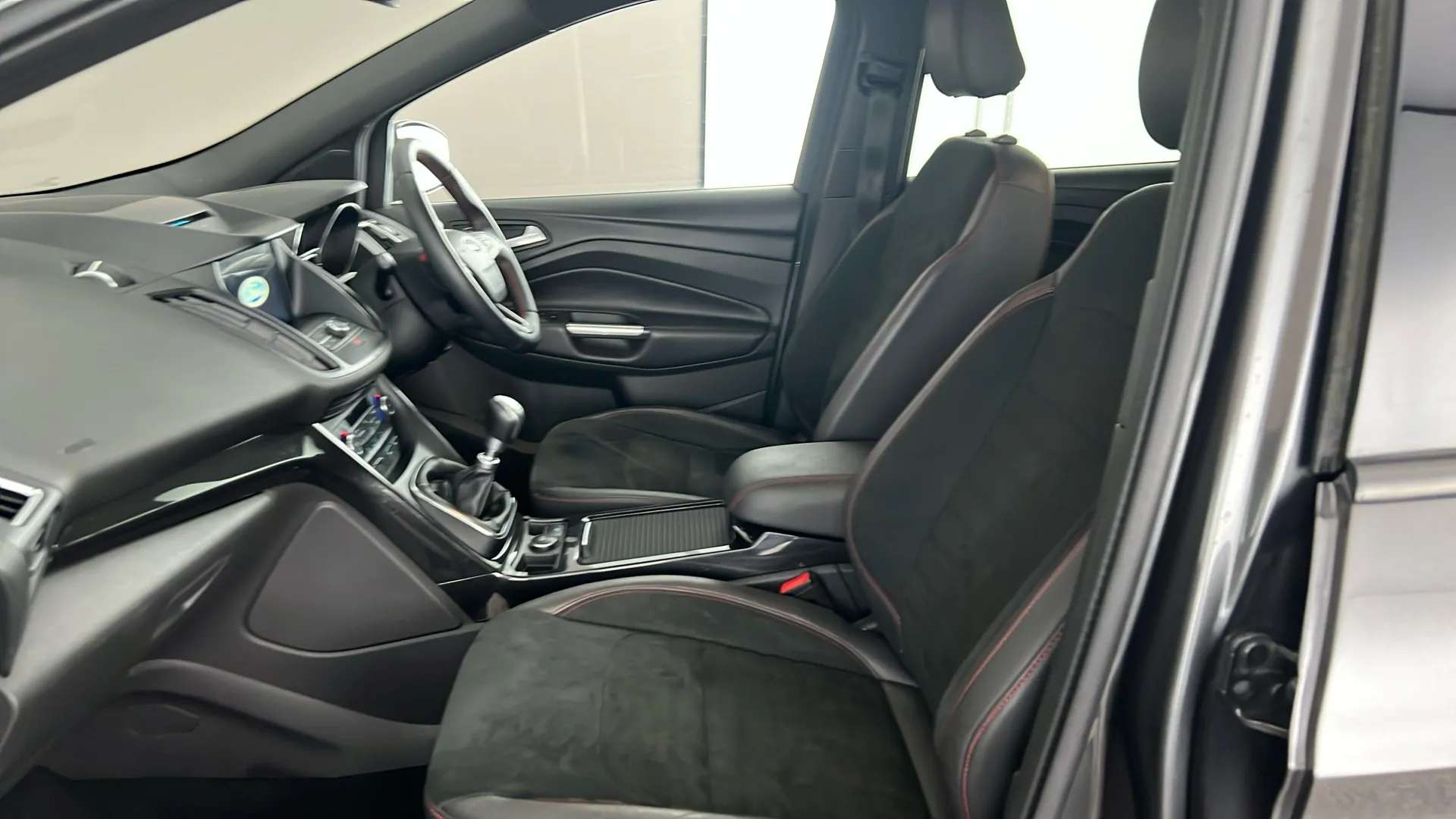 0 FORD KUGA 0 FORD KUGA