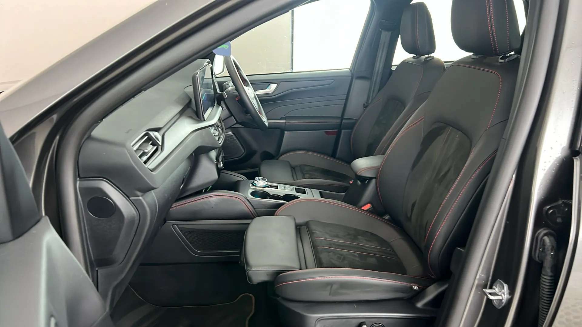 2025 FORD KUGA 2025 FORD KUGA