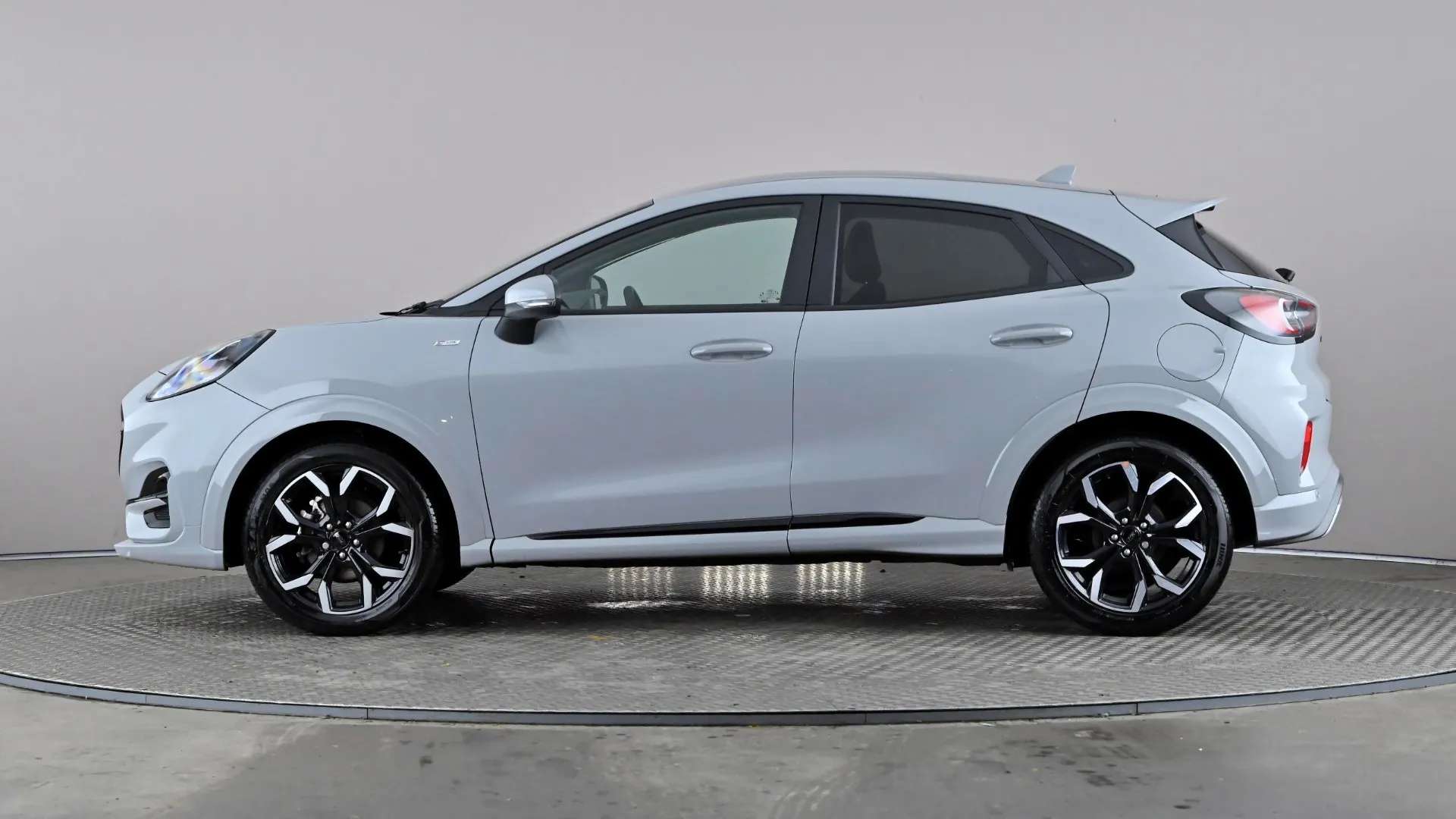 A 2024 FORD PUMA 1.0 EcoBoost Hybrid mHEV ST-Line X DCT A 2024 FORD PUMA 1.0 EcoBoost Hybrid mHEV ST-Line X DCT