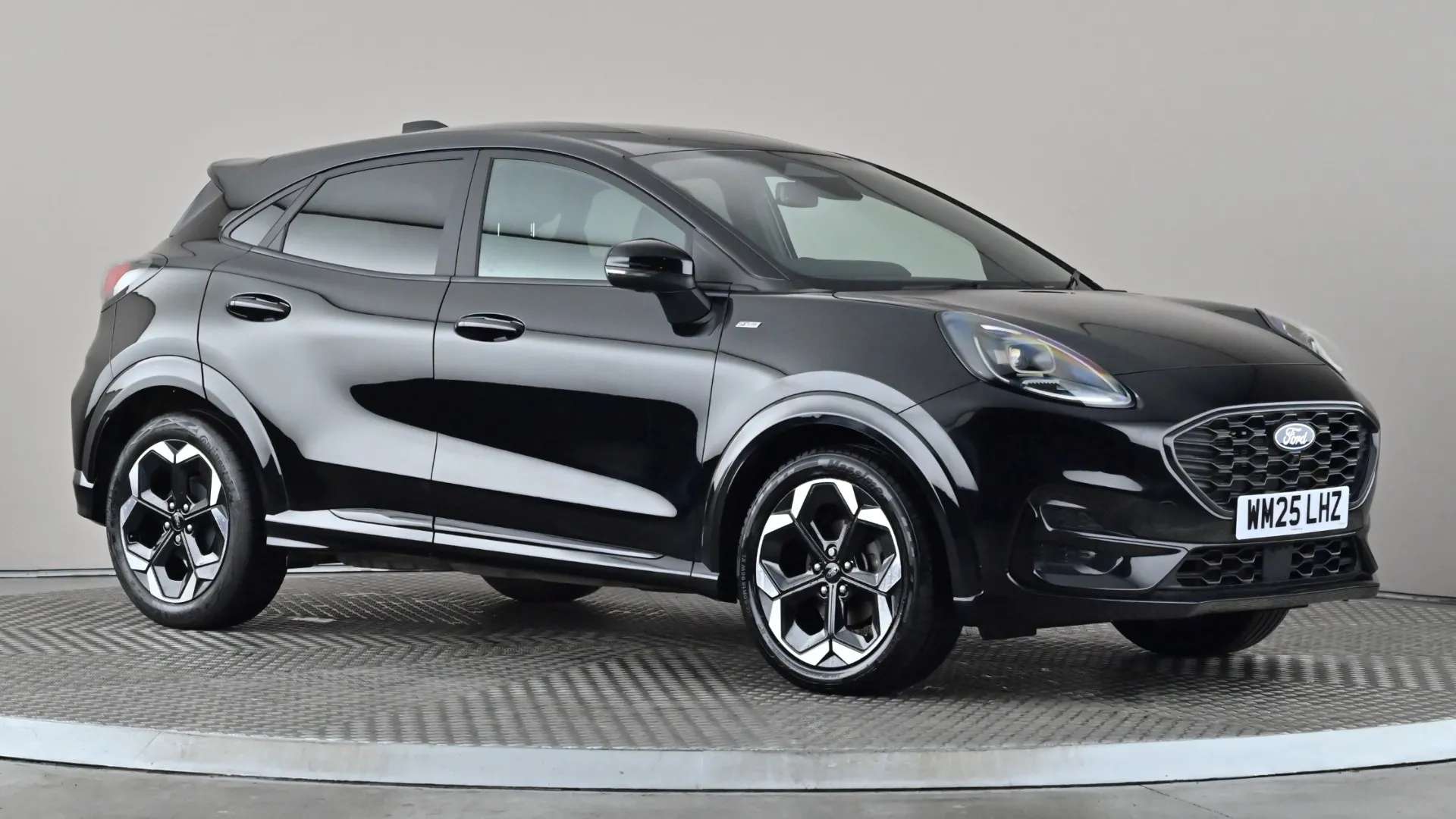 A 2025 FORD PUMA 1.0 EcoBoost Hybrid mHEV ST-Line X DCT A 2025 FORD PUMA 1.0 EcoBoost Hybrid mHEV ST-Line X DCT