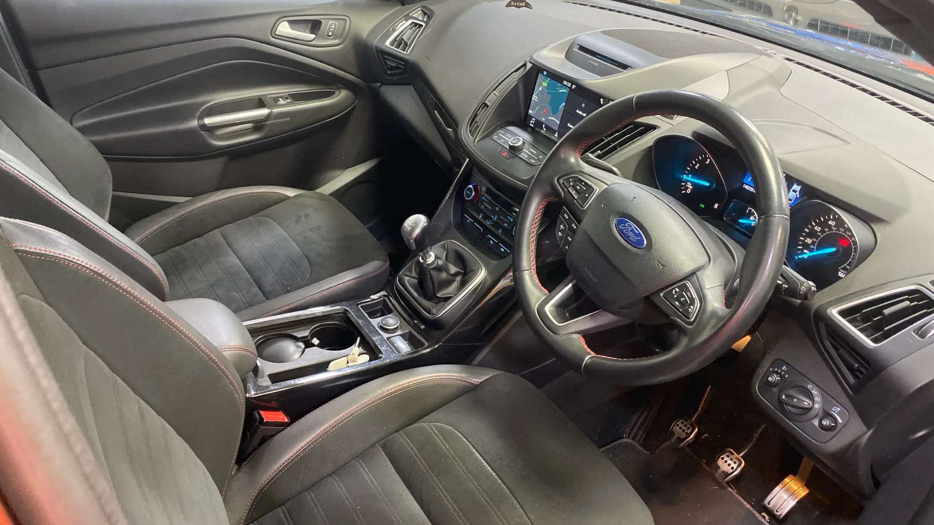 A 2018 FORD KUGA 1.5 EcoBoost ST-Line 2WD A 2018 FORD KUGA 1.5 EcoBoost ST-Line 2WD