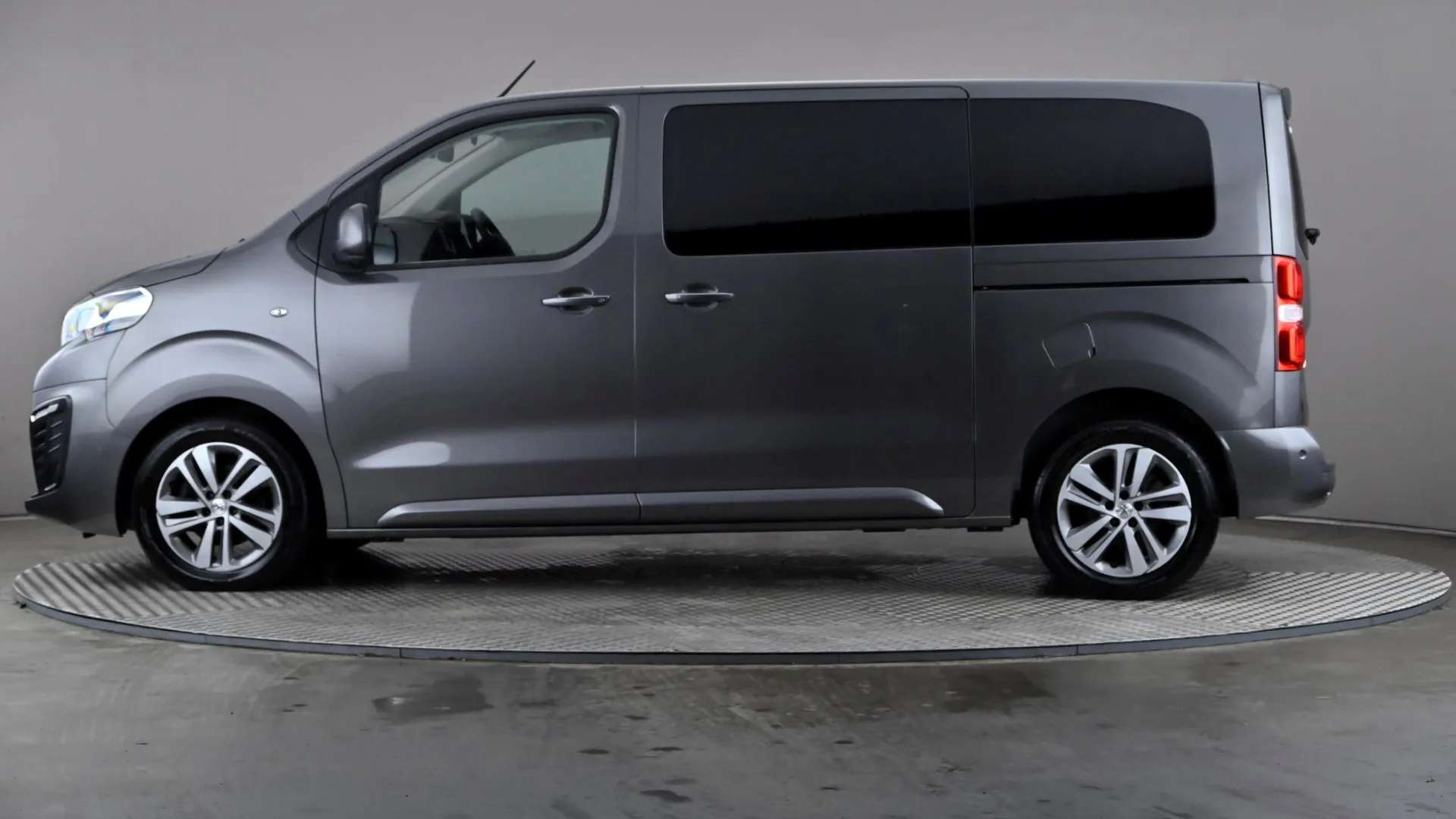 2018 PEUGEOT TRAVELLER 2018 PEUGEOT TRAVELLER