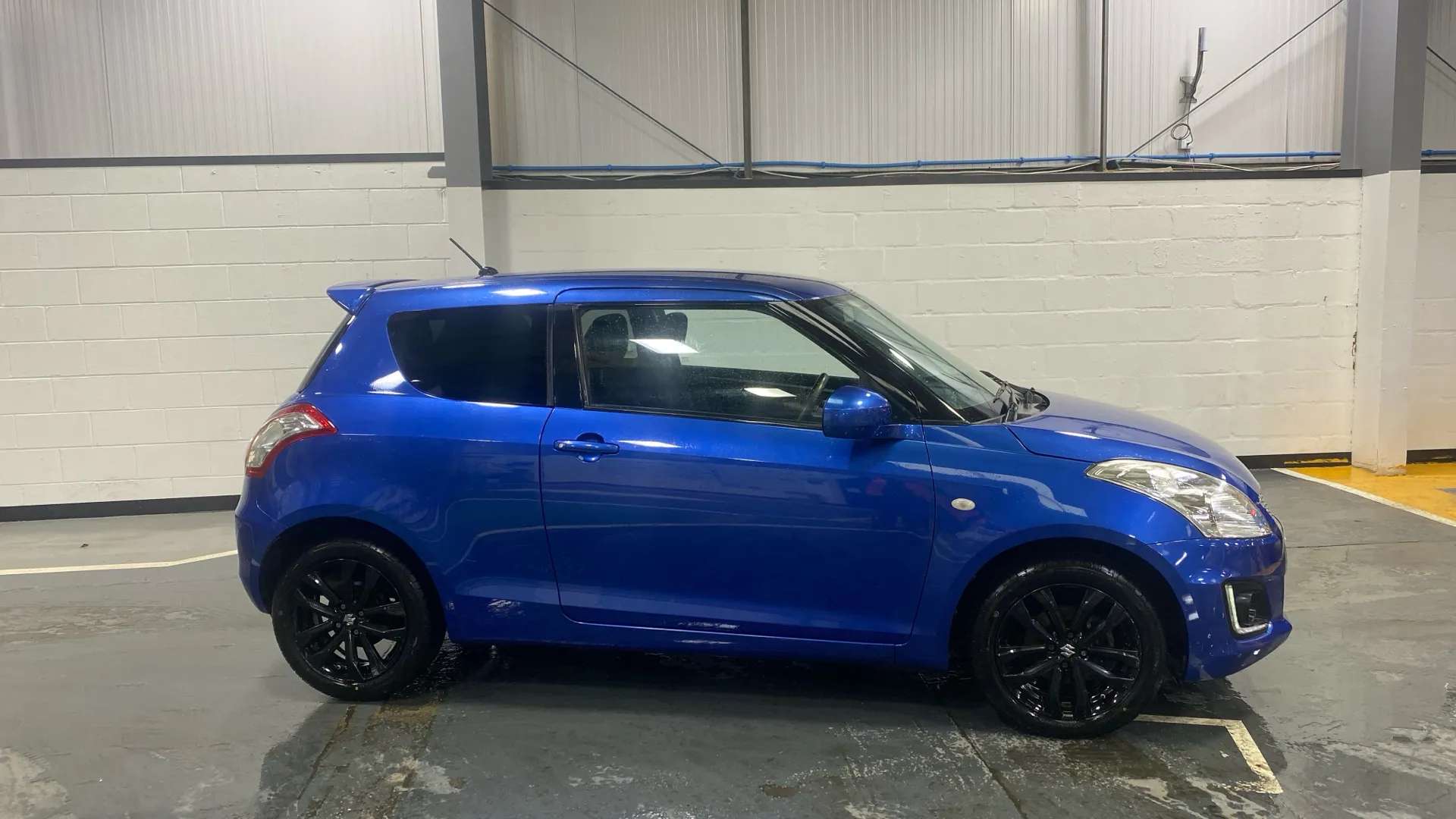 2017 SUZUKI SWIFT 2017 SUZUKI SWIFT